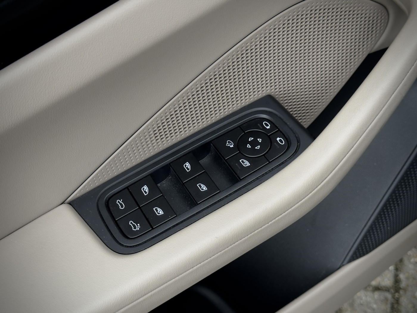 Foto van Porsche Macan 4