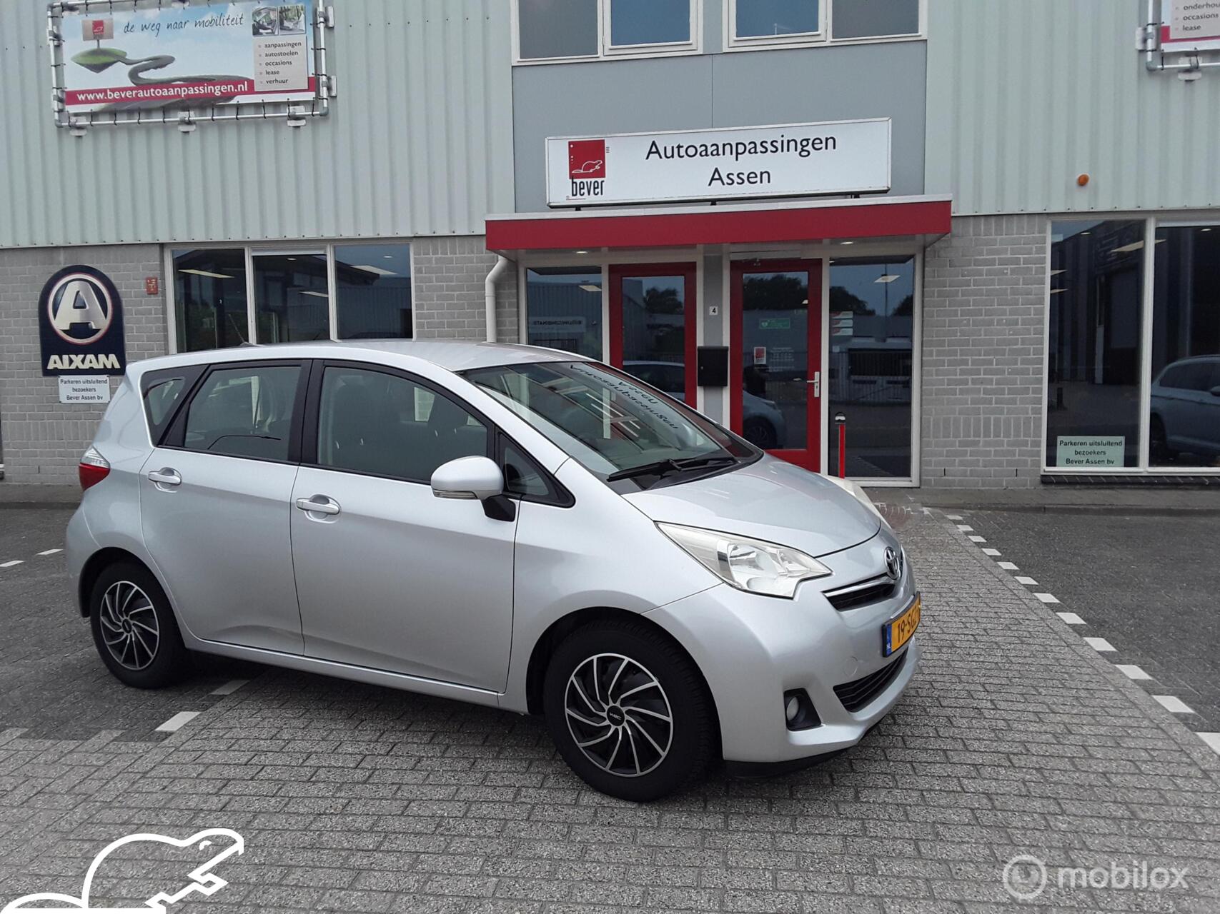 Toyota Toyota Verso-s 1.3 VVT-i Aspiration 2011 - voorkant
