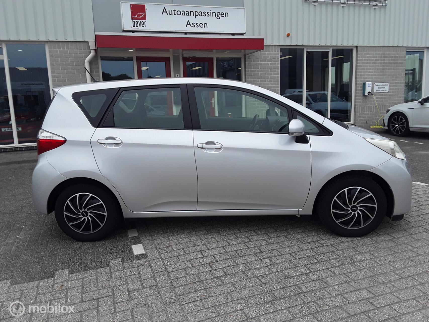 Foto van Toyota Toyota Verso-s