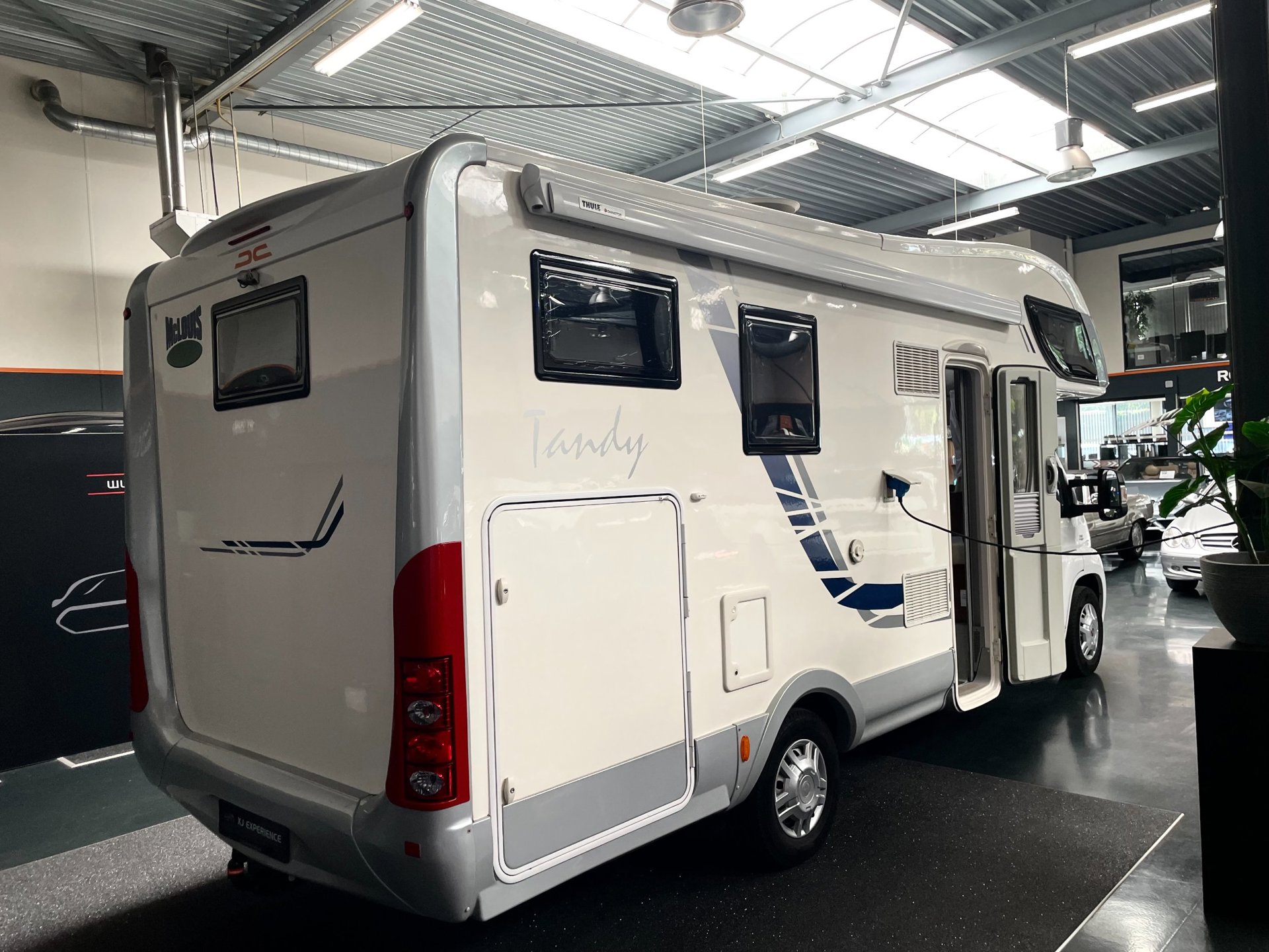 Foto van MC Louis M700