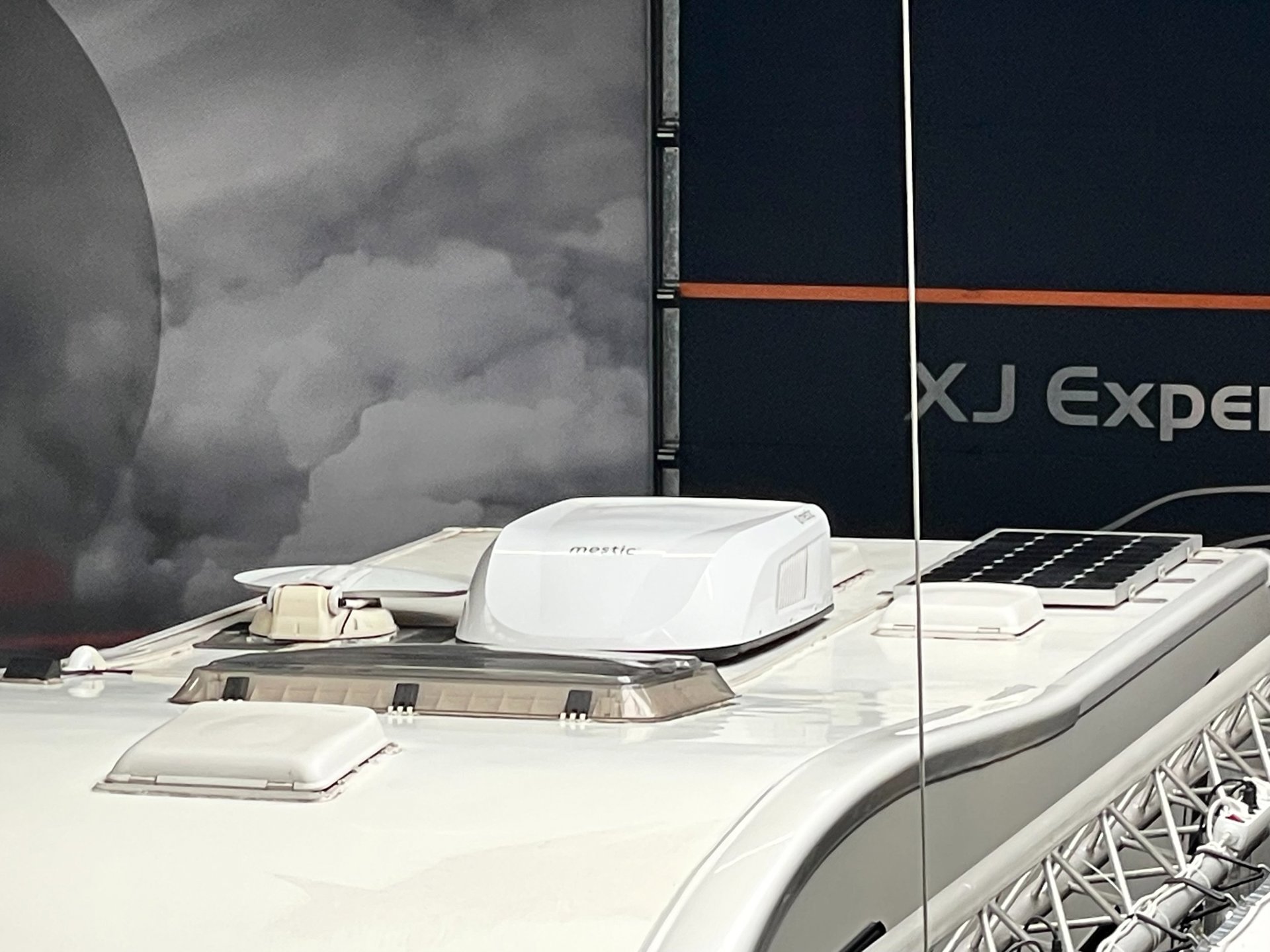 Foto van MC Louis M700
