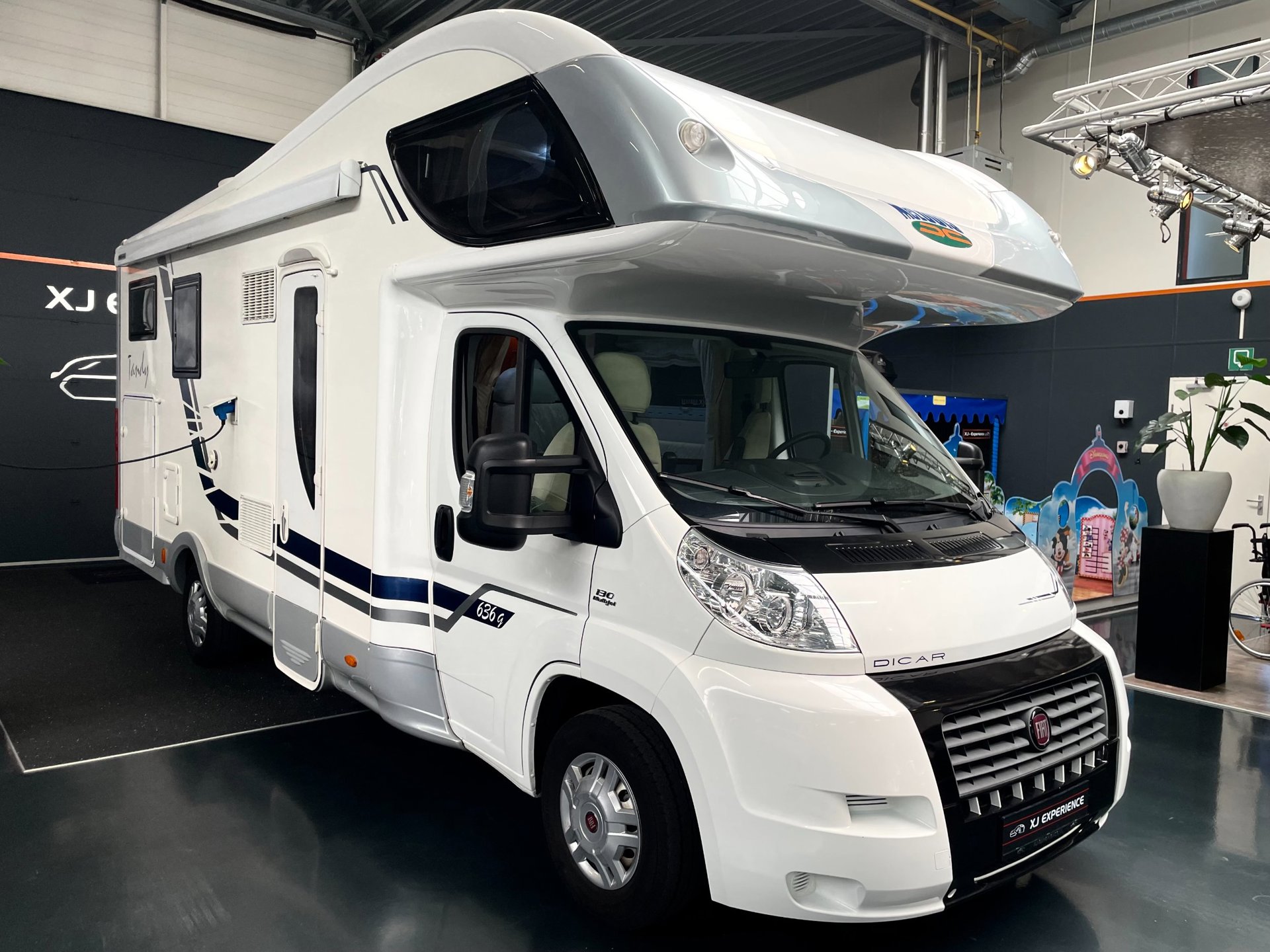 Foto van MC Louis M700