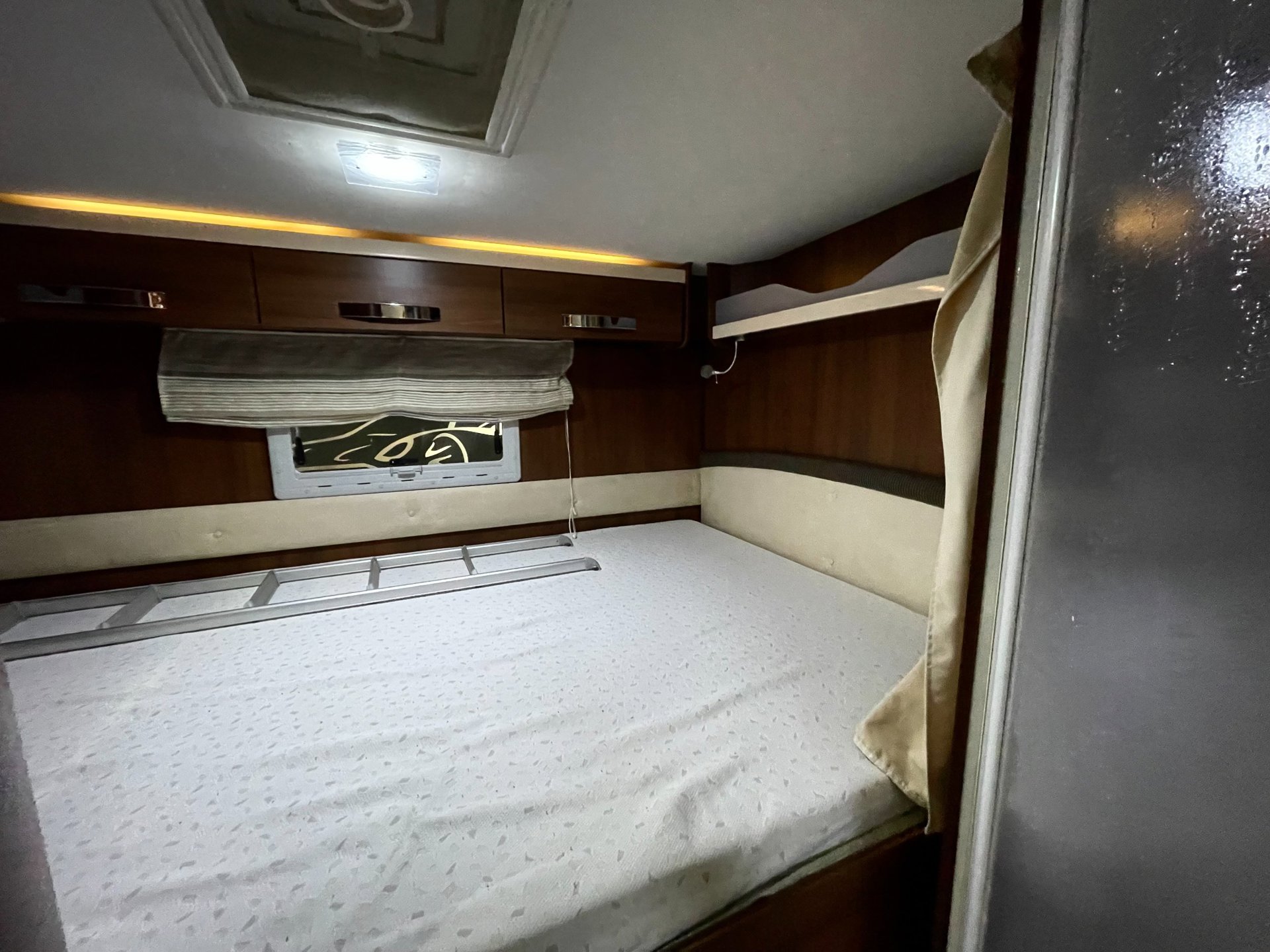 Foto van MC Louis M700
