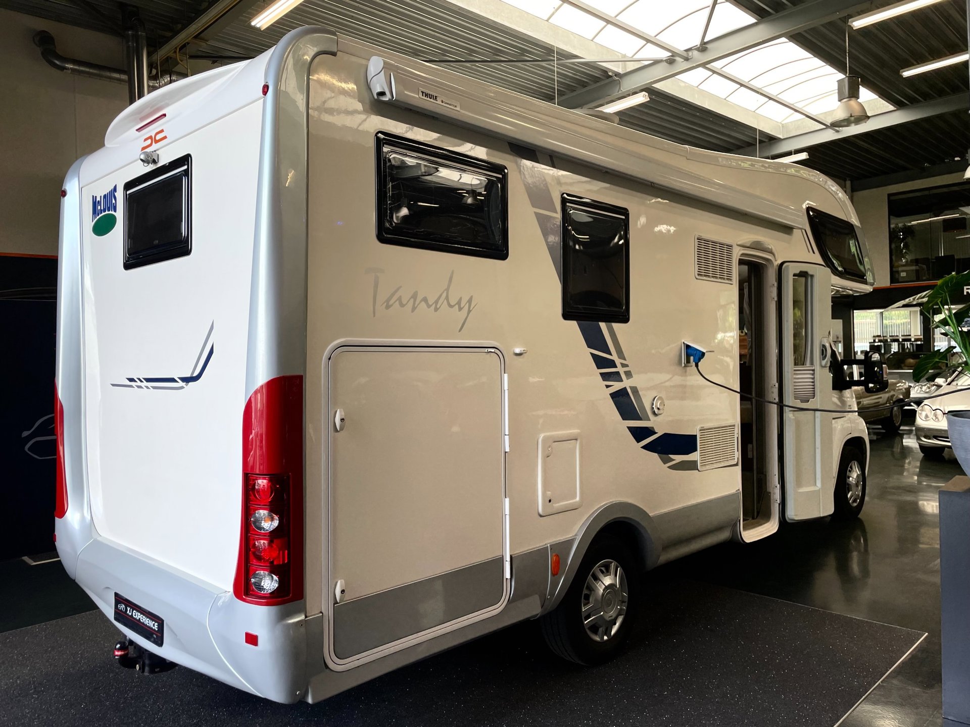 Foto van MC Louis M700