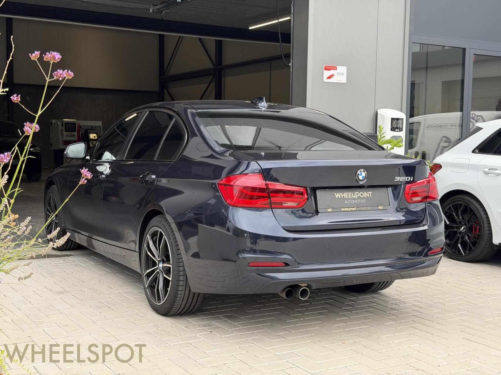 Foto van BMW 320i