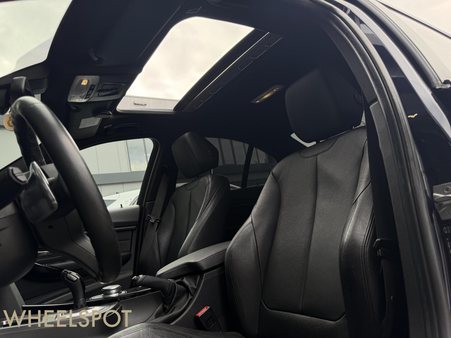 Foto van BMW 320i