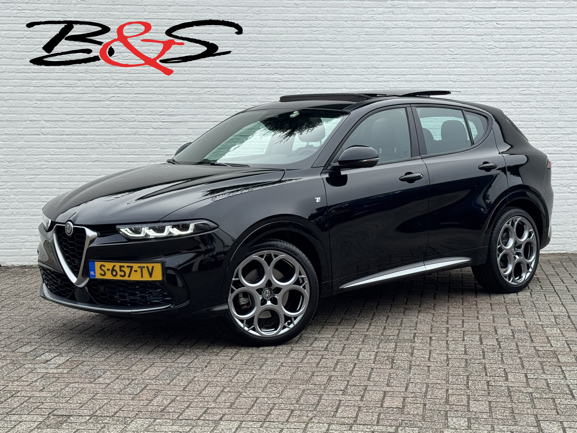 Alfa Romeo Tonale 1.5T Hybrid Ti 2023 - voorkant