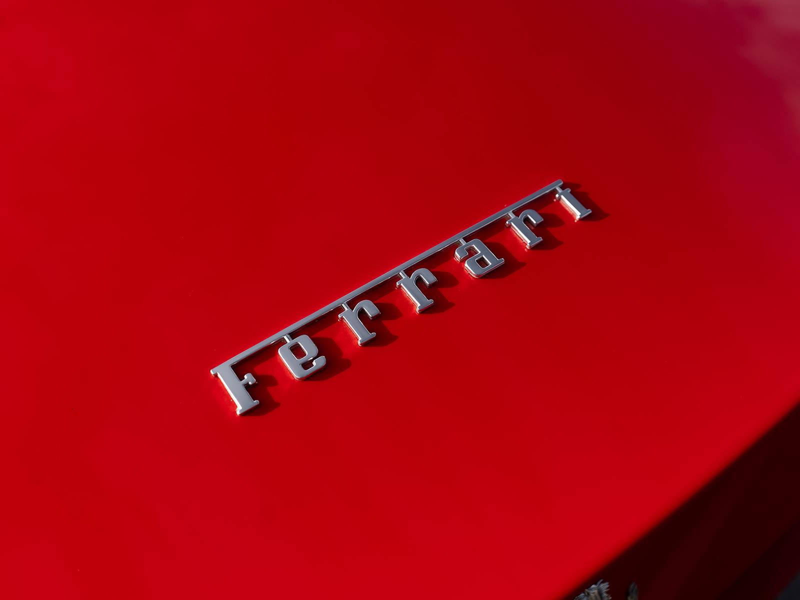 Foto van Ferrari California