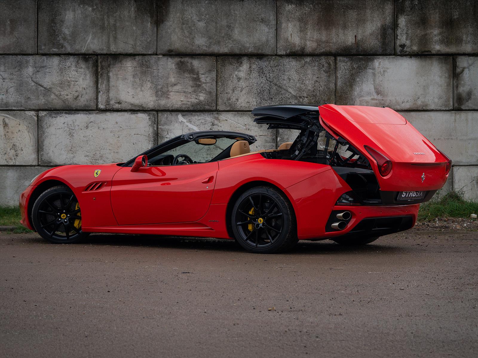 Foto van Ferrari California