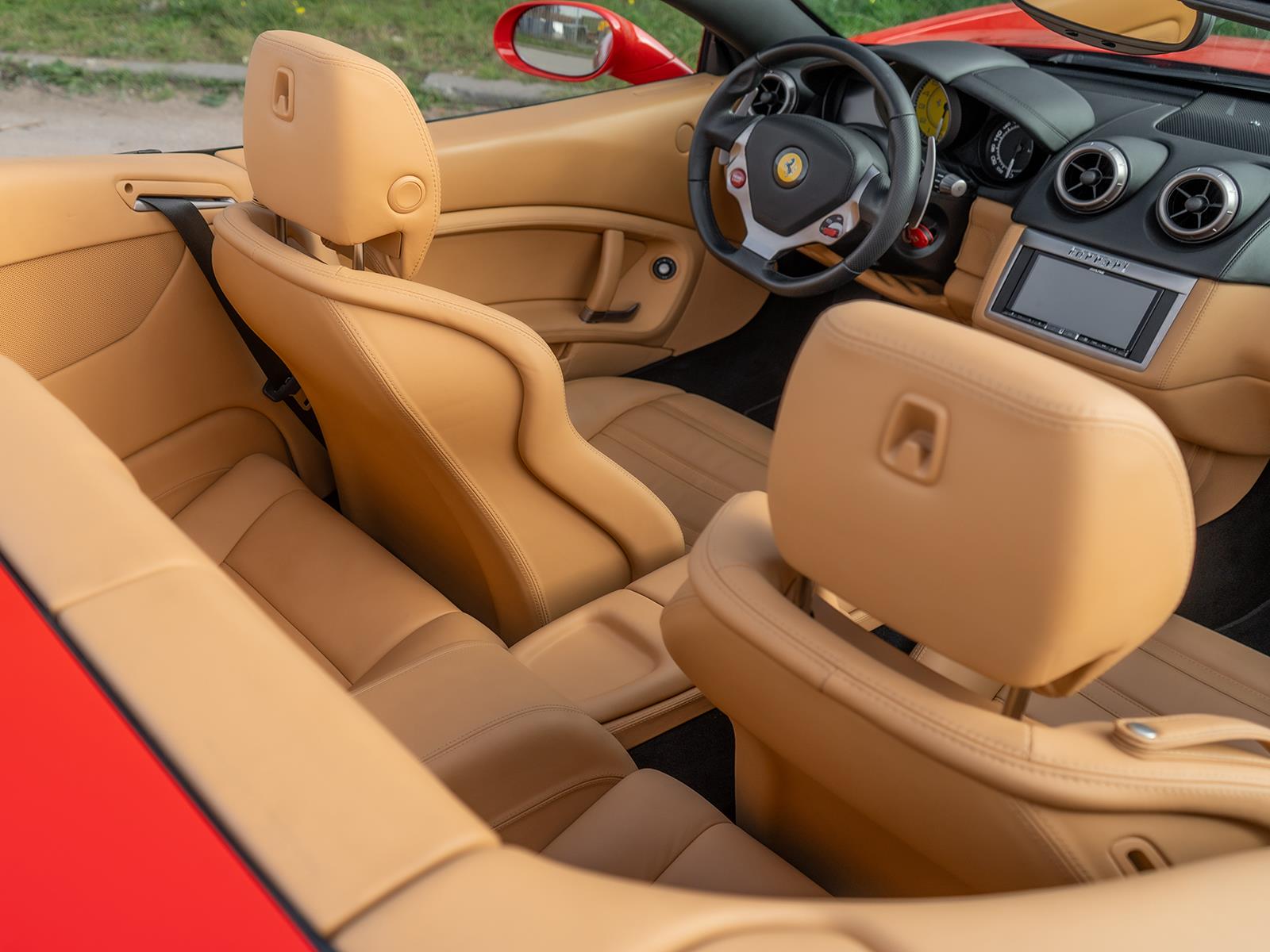 Foto van Ferrari California