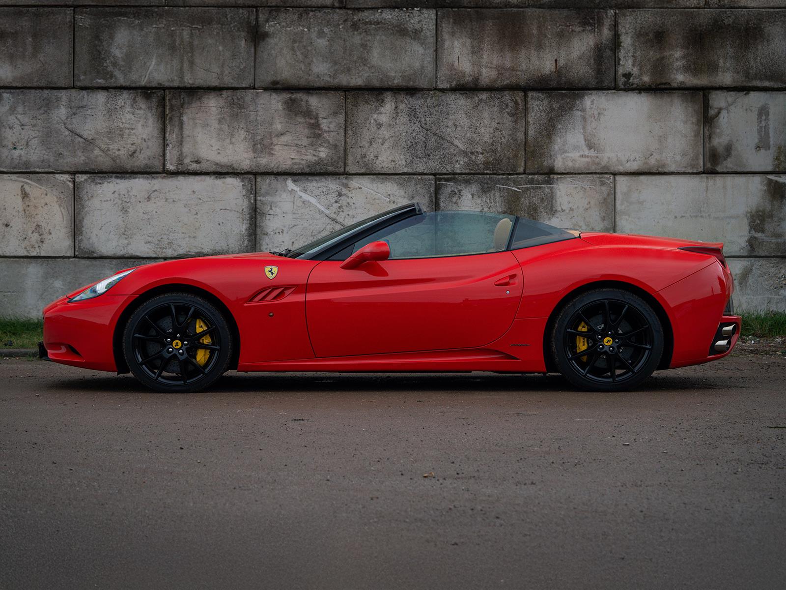 Foto van Ferrari California