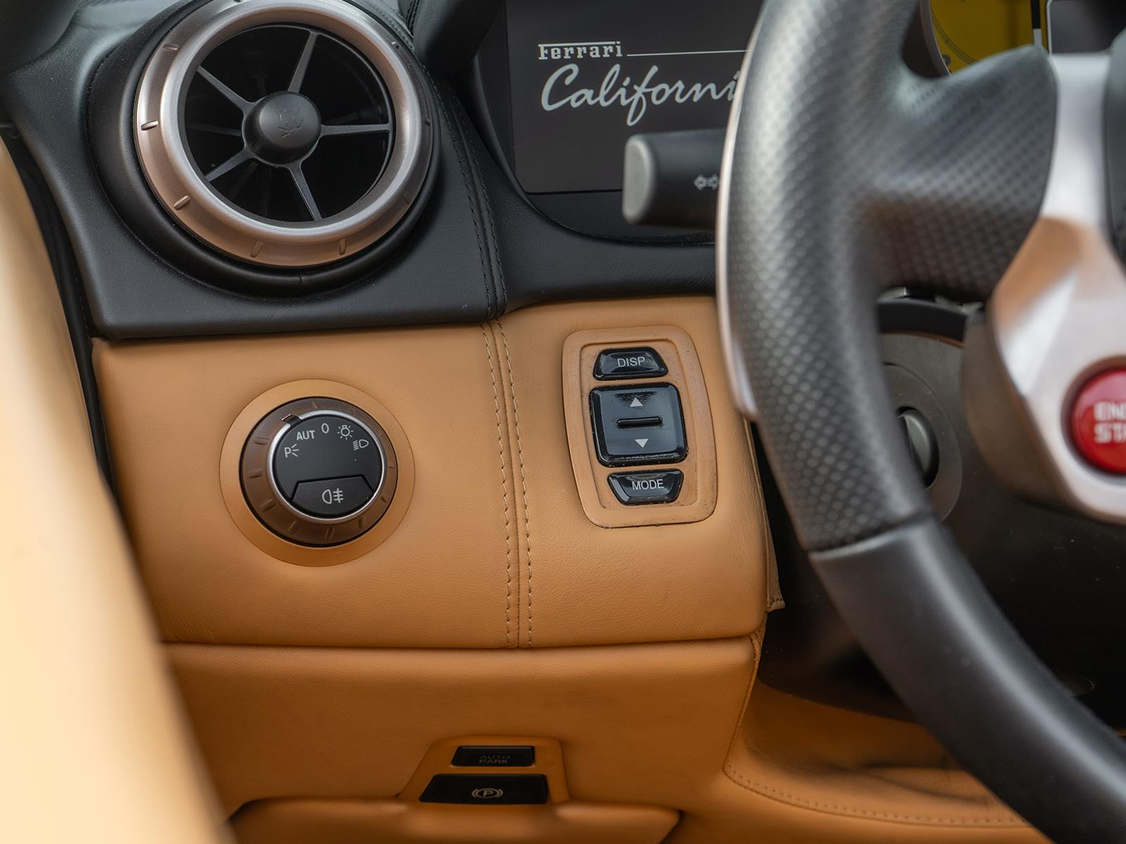 Foto van Ferrari California