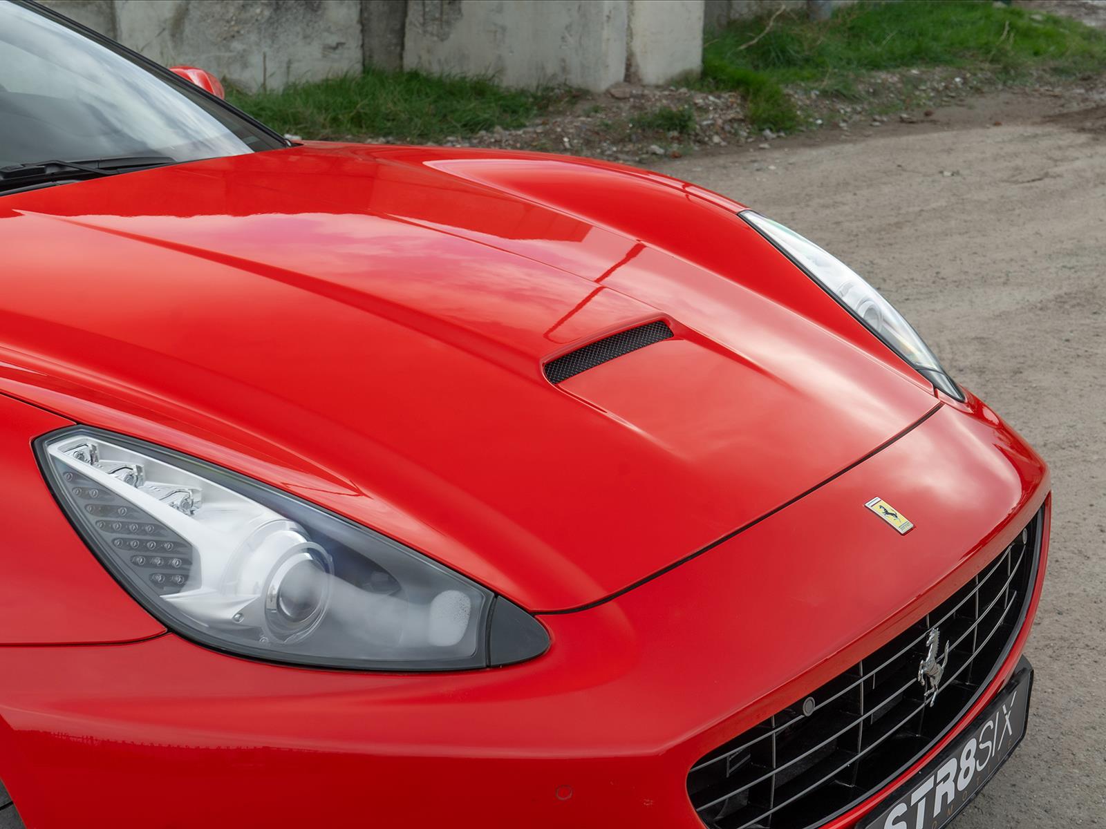 Foto van Ferrari California
