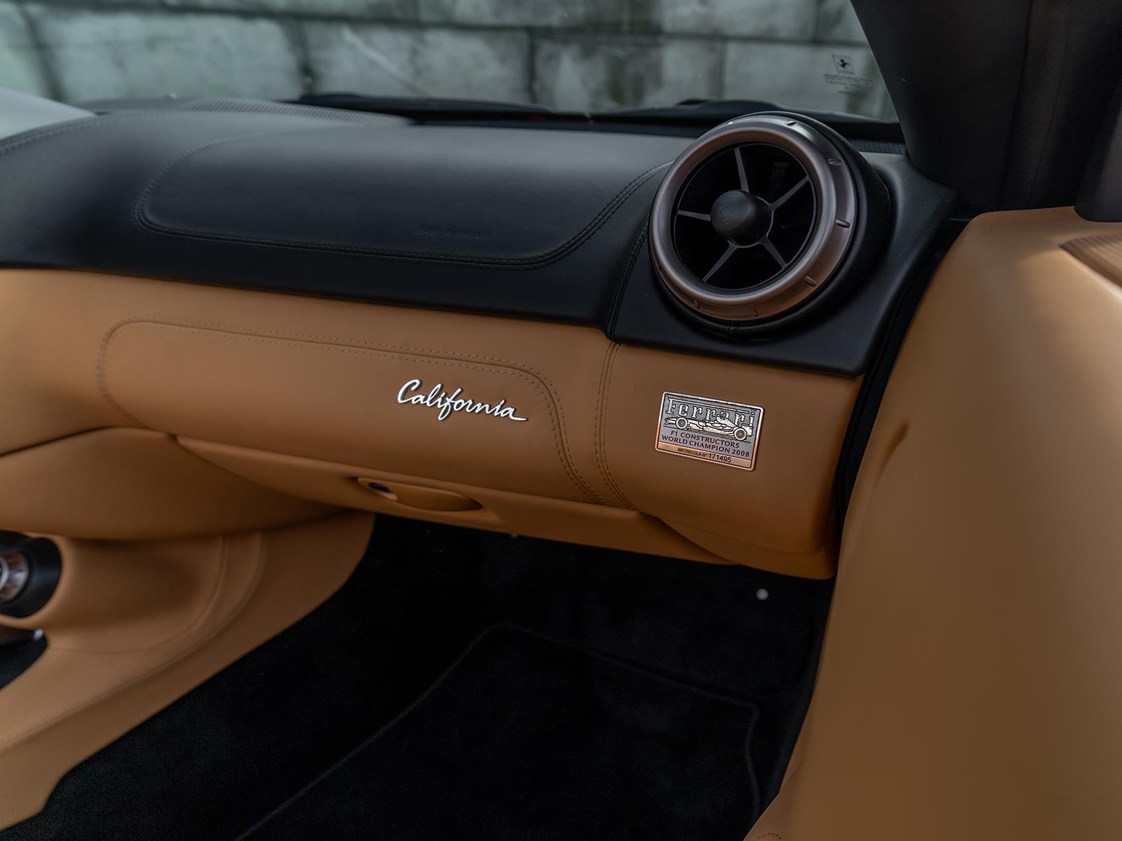 Foto van Ferrari California