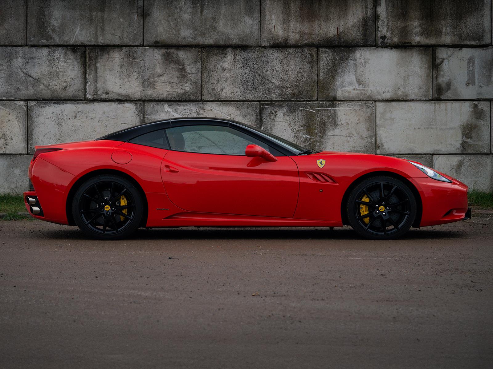 Foto van Ferrari California