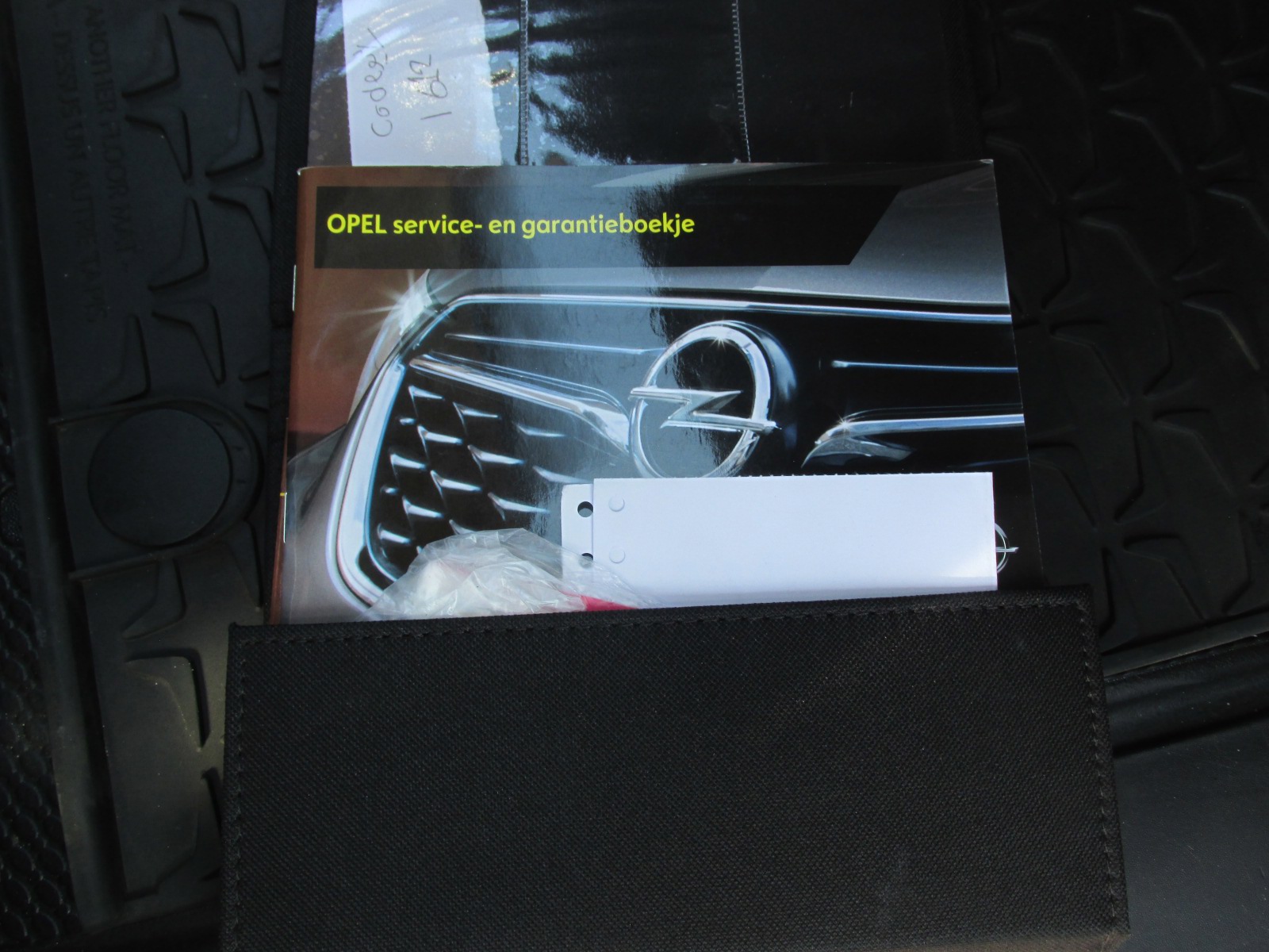 Foto van Opel Vivaro-b