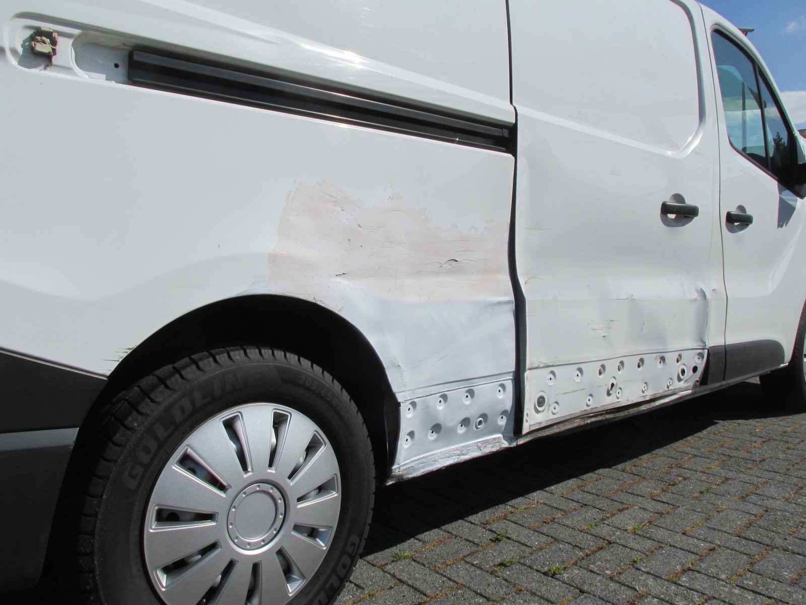 Foto van Opel Vivaro-b