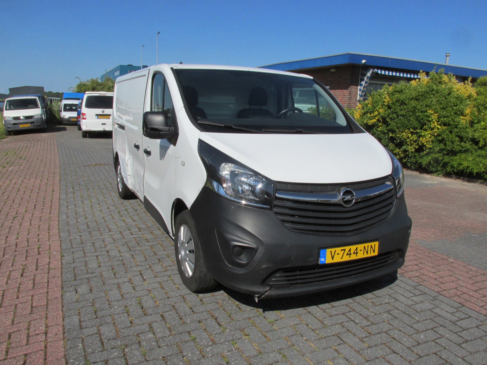 Foto van Opel Vivaro-b