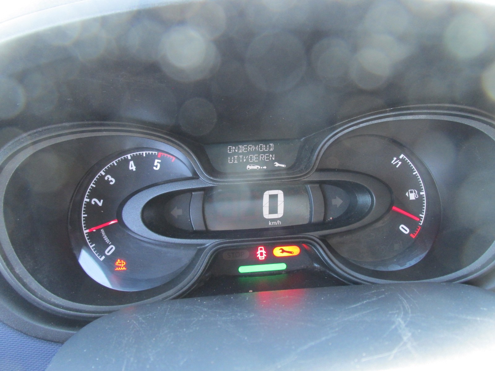 Foto van Opel Vivaro-b
