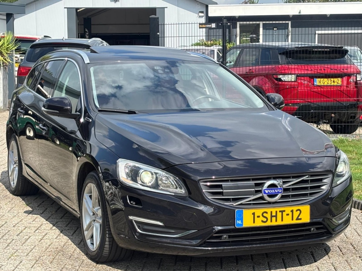 Foto van Volvo V60 Plug In Hybrid