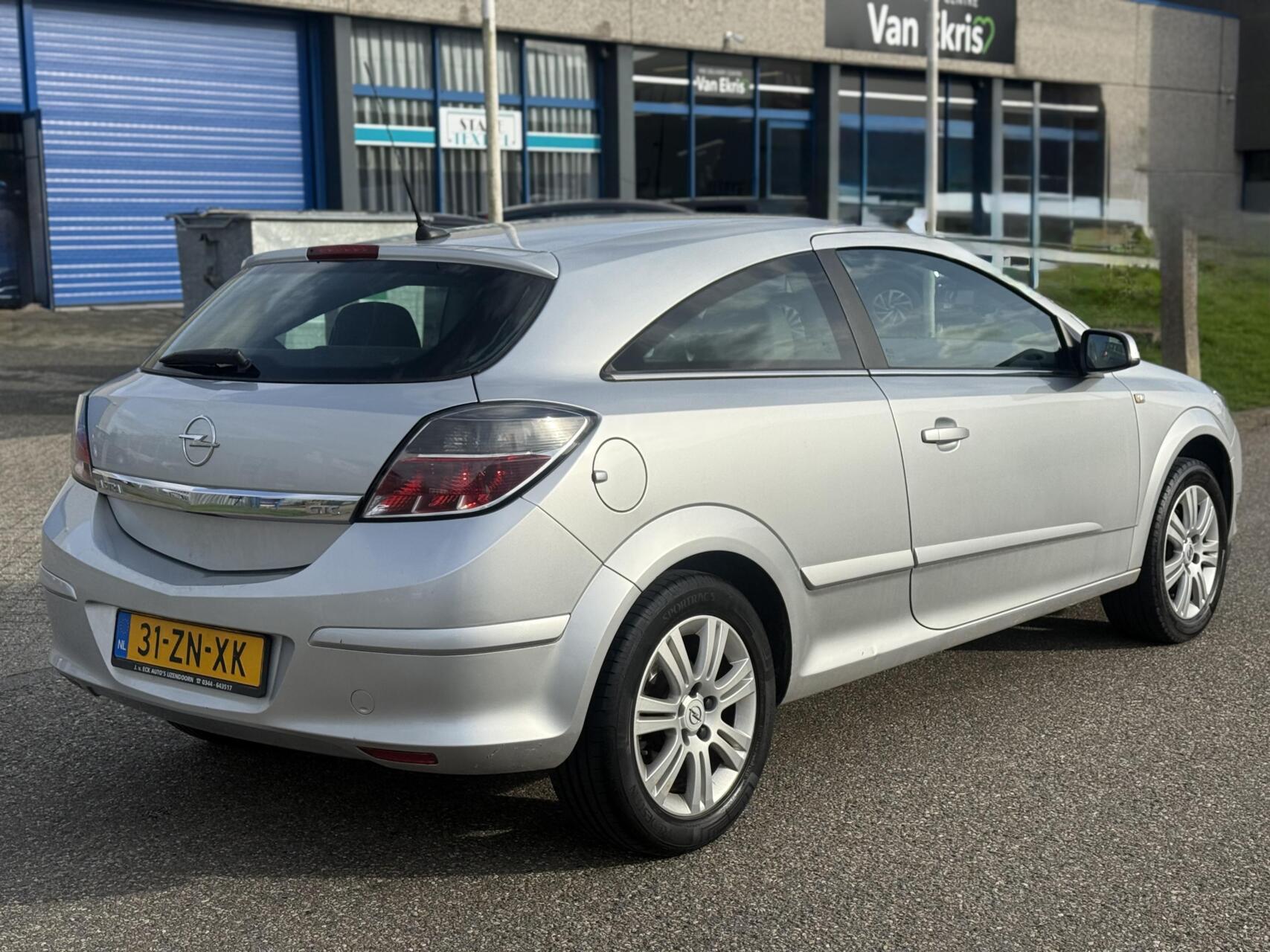Foto van Opel Astra GTC