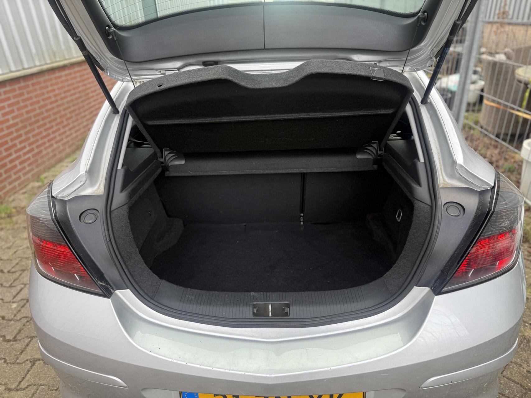 Foto van Opel Astra GTC