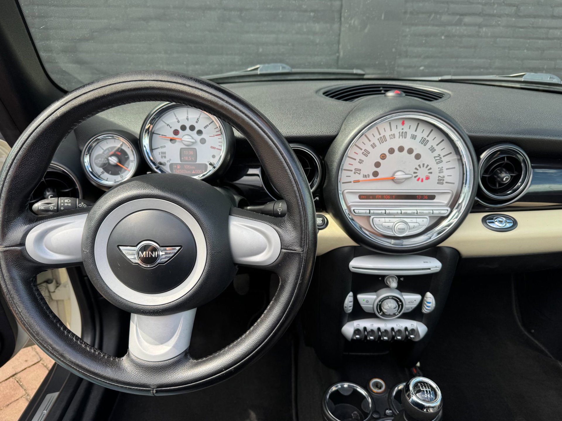 Foto van Mini Cooper Cabrio