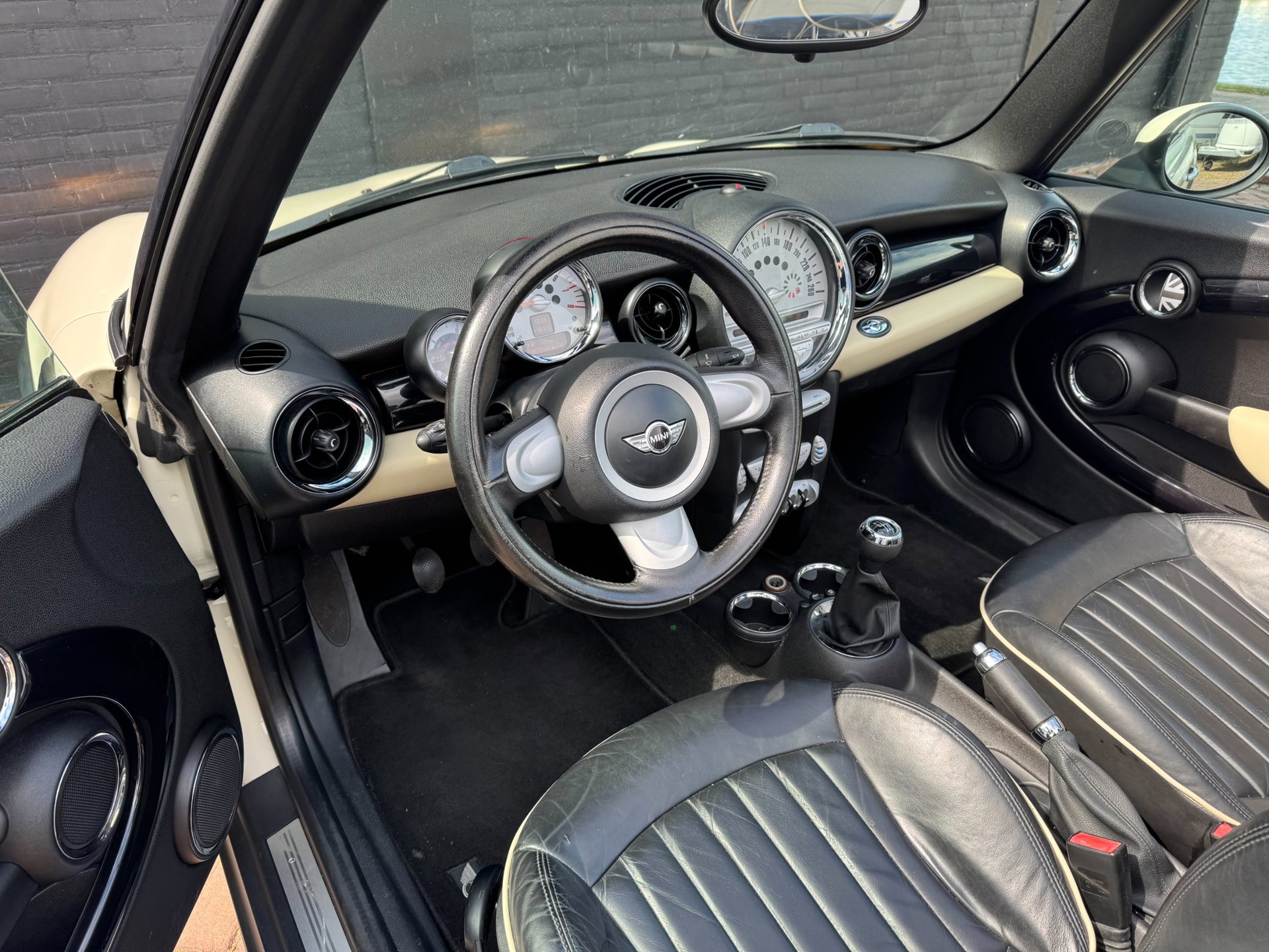 Foto van Mini Cooper Cabrio