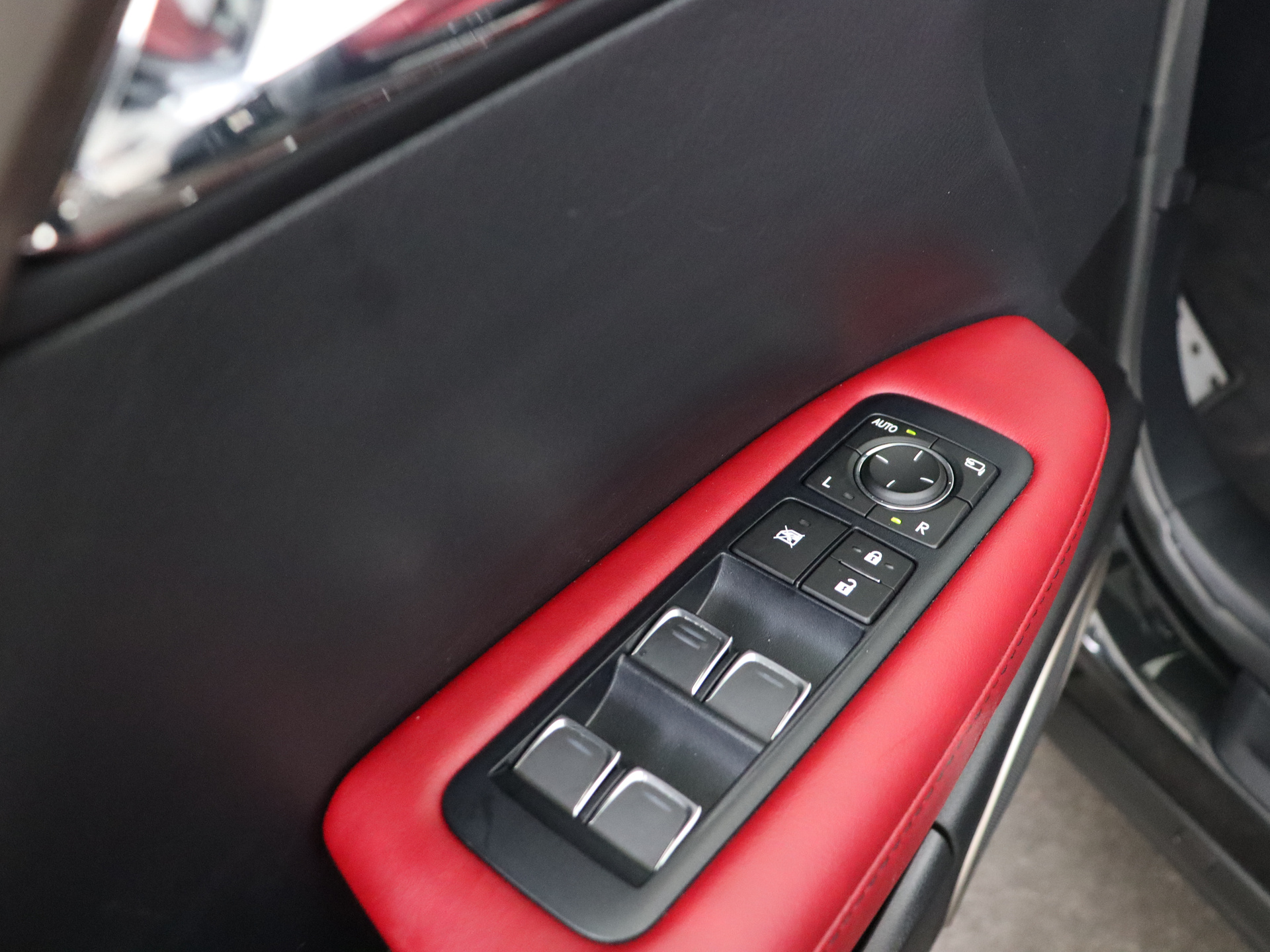 Foto van Lexus Lexus Rx450h