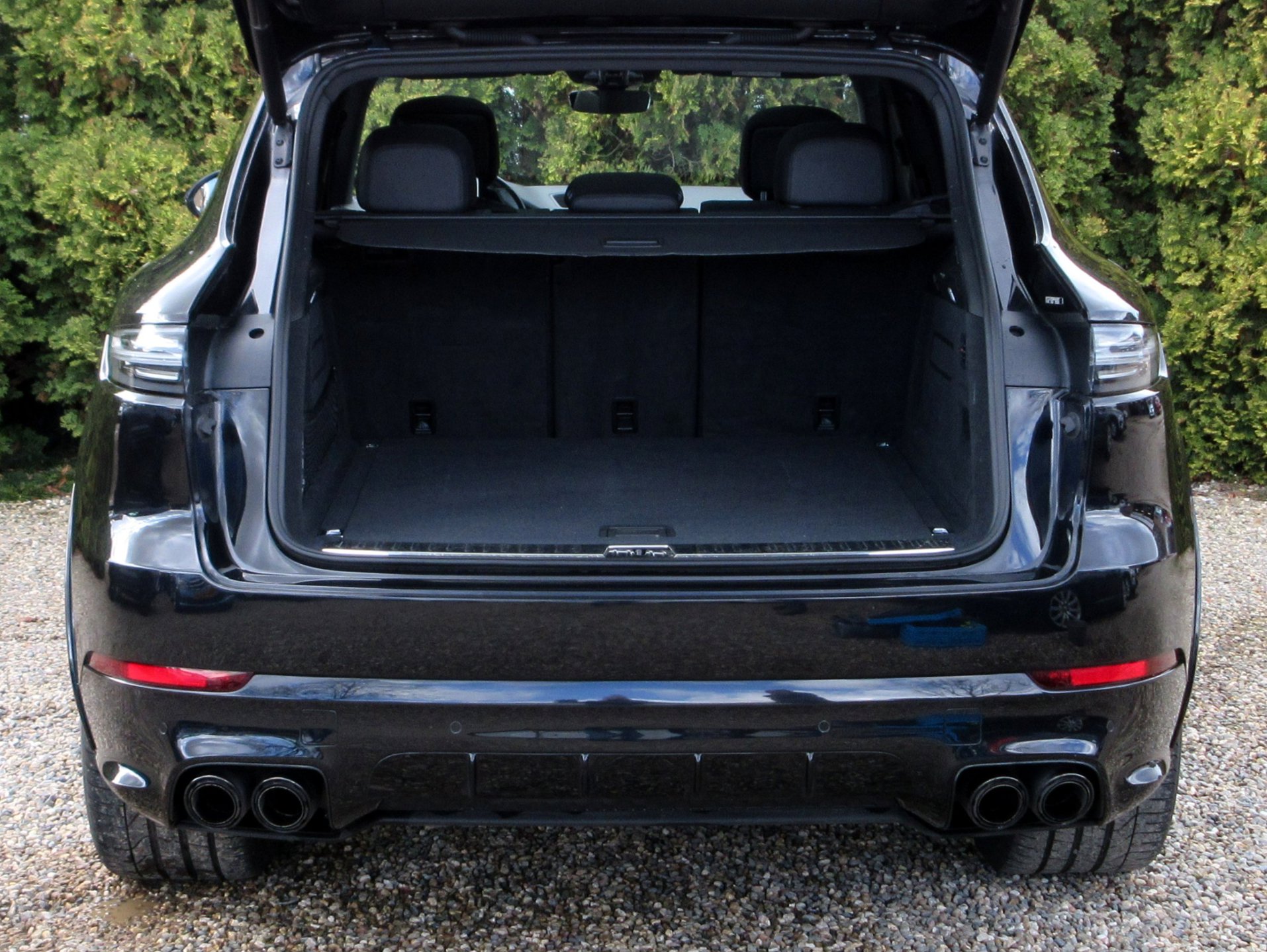 Foto van Porsche Cayenne E-hybrid