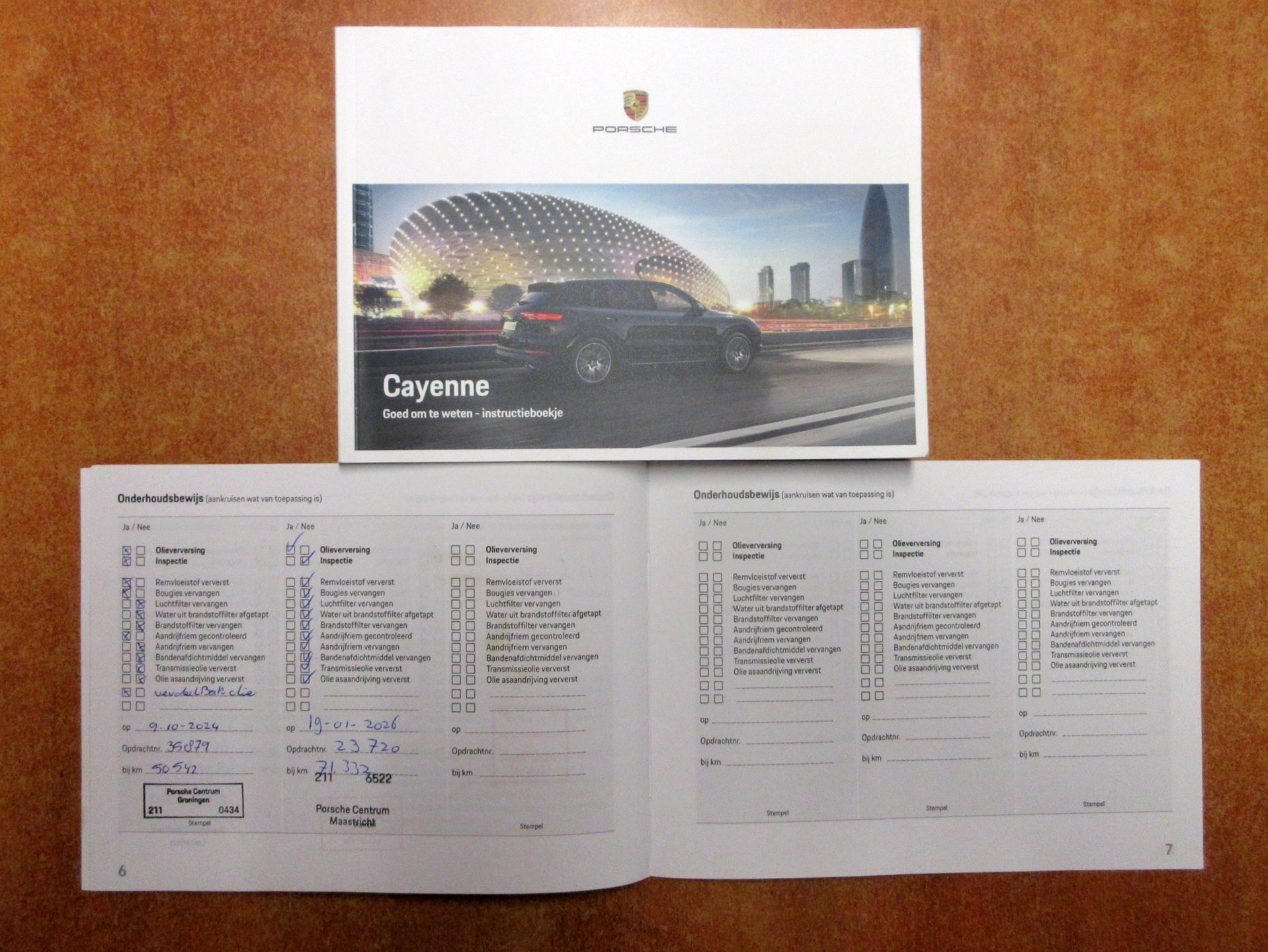 Foto van Porsche Cayenne E-hybrid