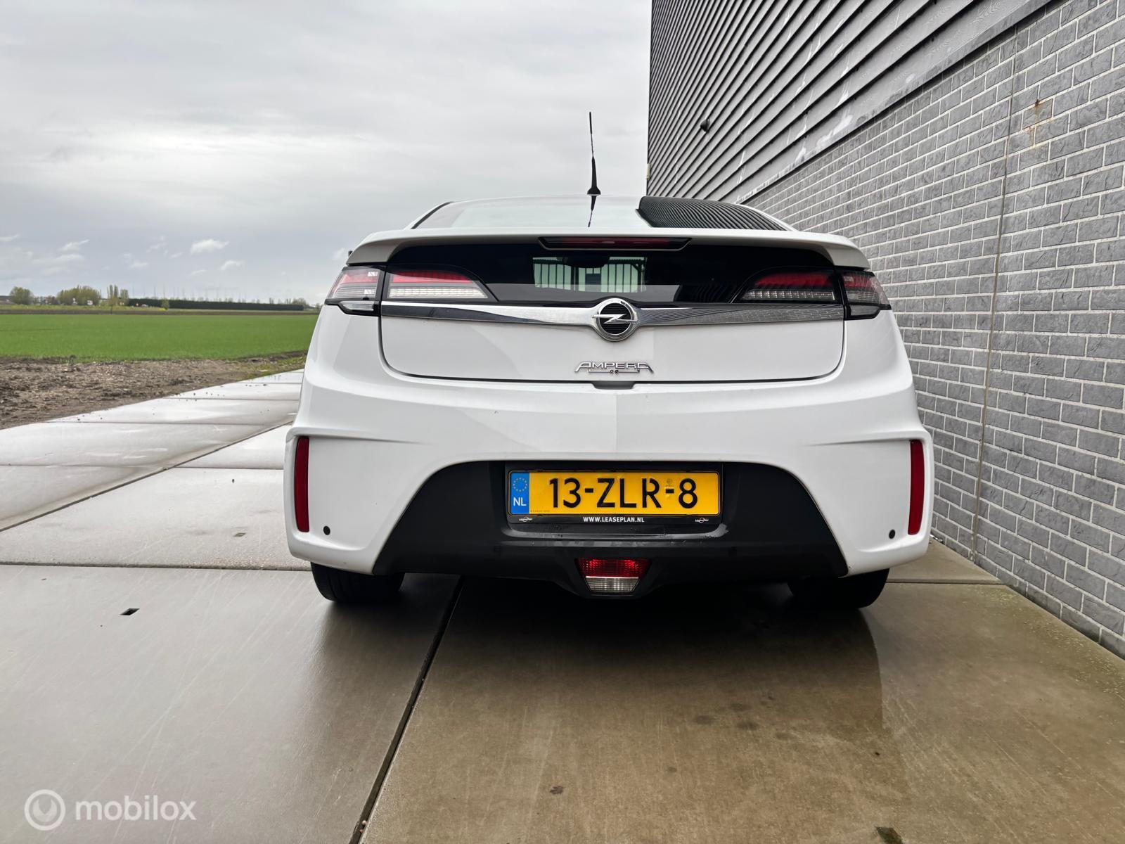 Foto van Opel Ampera
