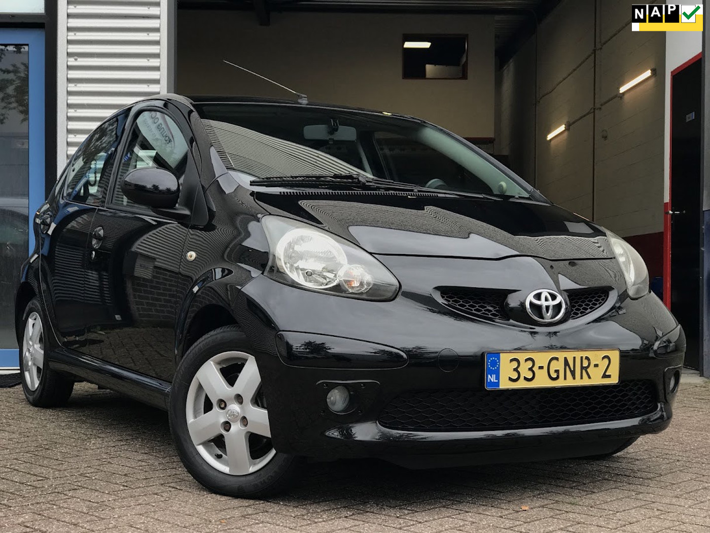 Toyota Aygo 1.0-12V Sport 2008 - voorkant