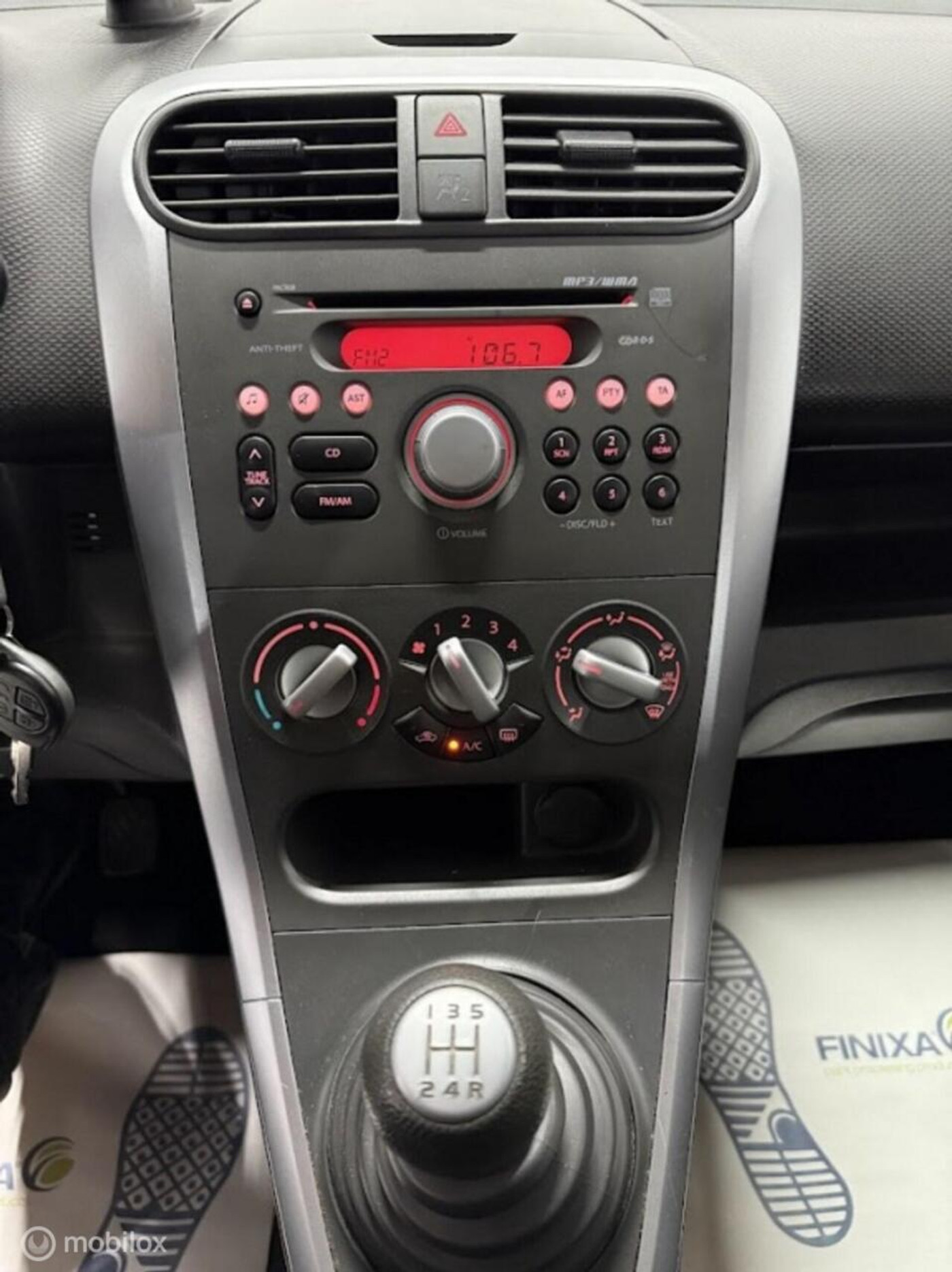 Foto van Suzuki Splash