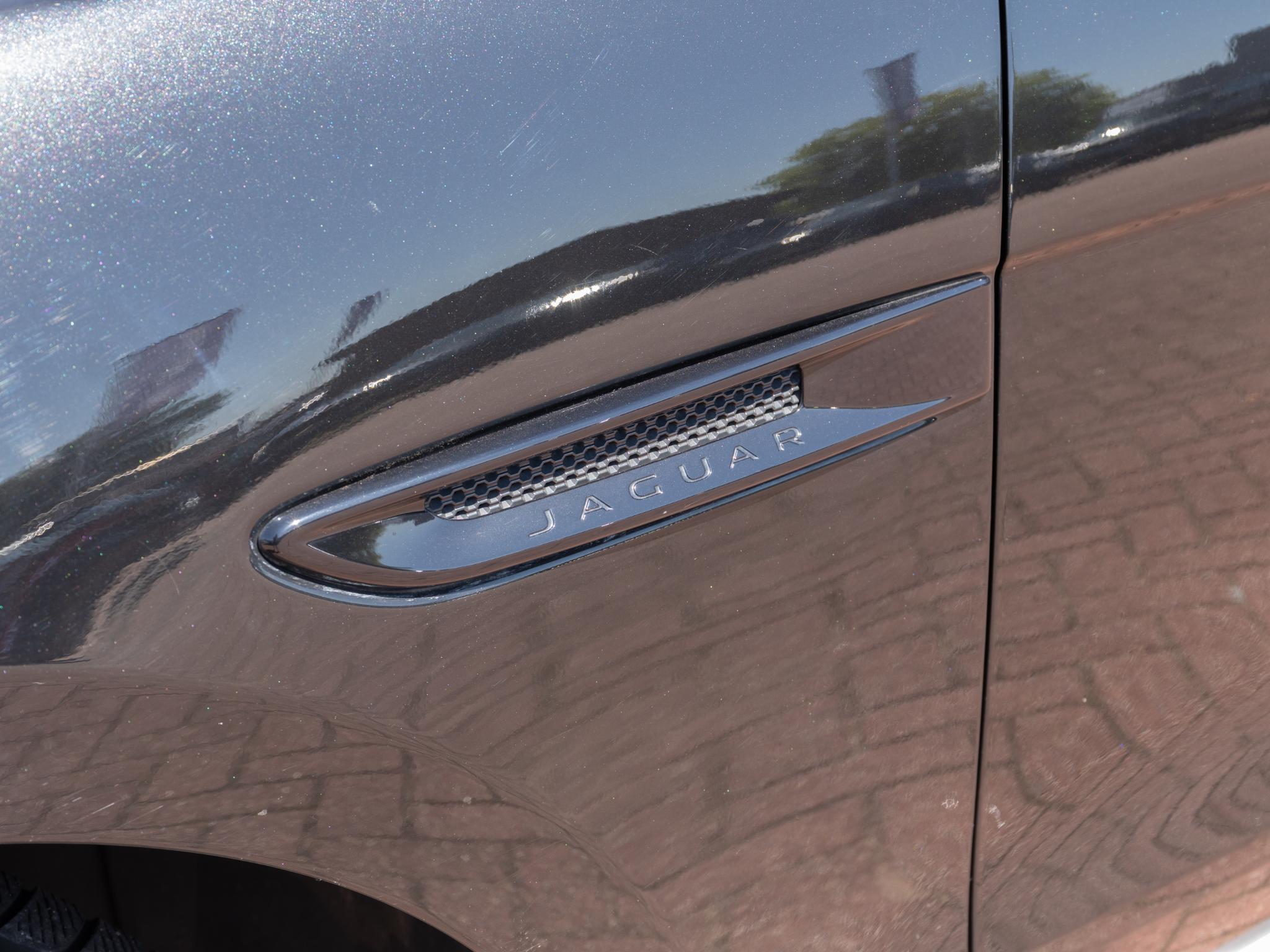 Foto van Jaguar Jaguar F-pace