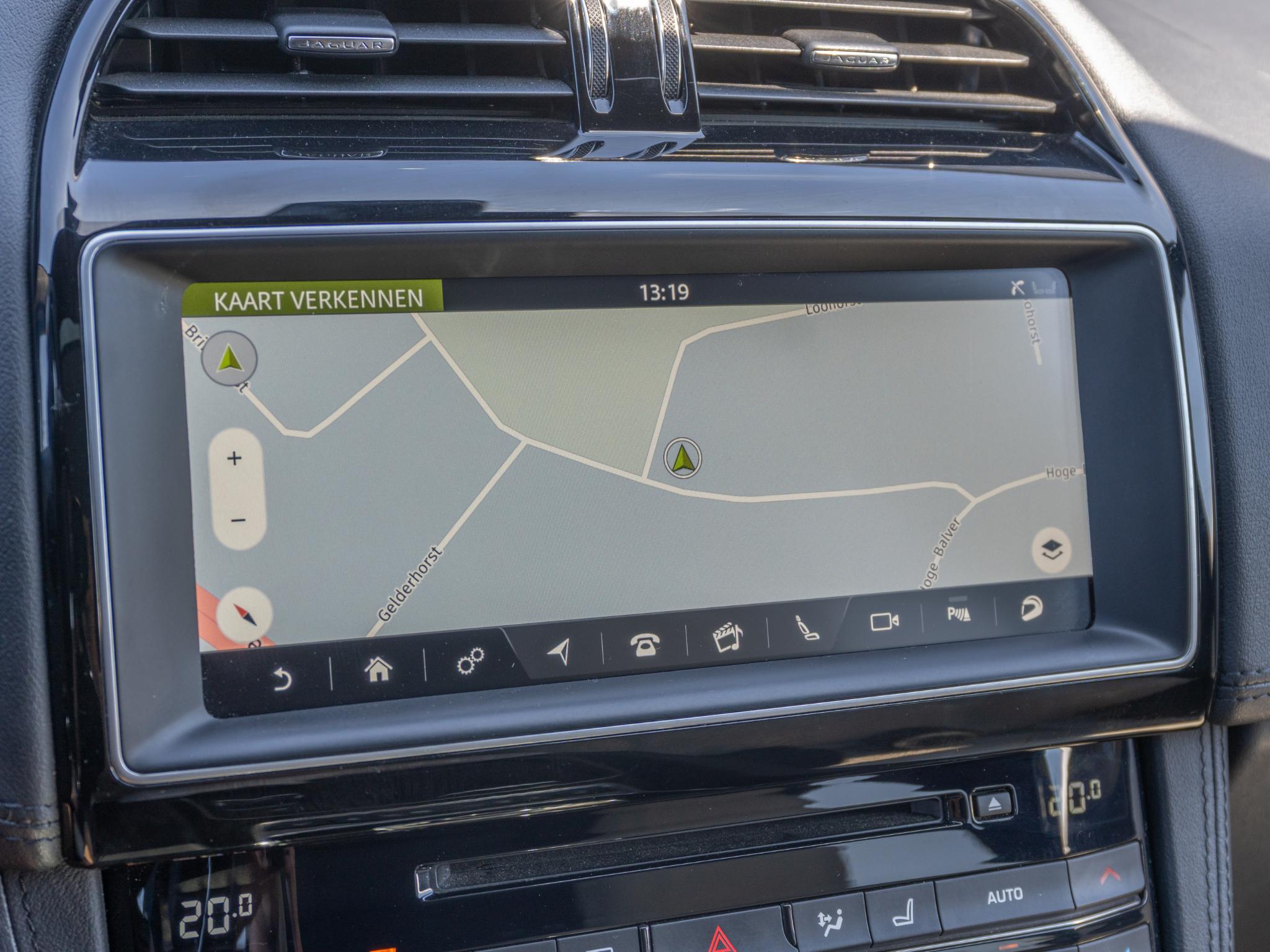 Foto van Jaguar Jaguar F-pace