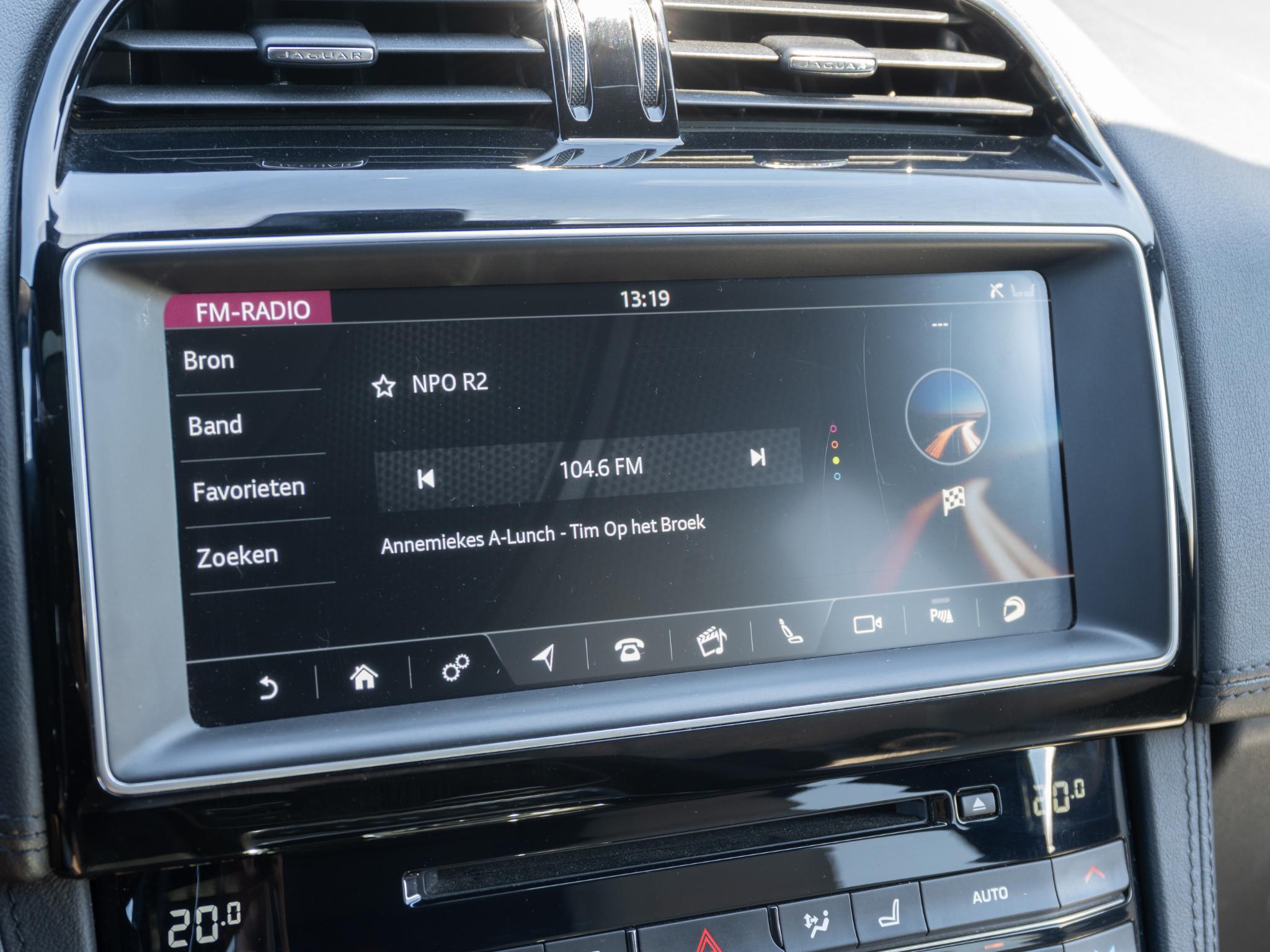 Foto van Jaguar Jaguar F-pace