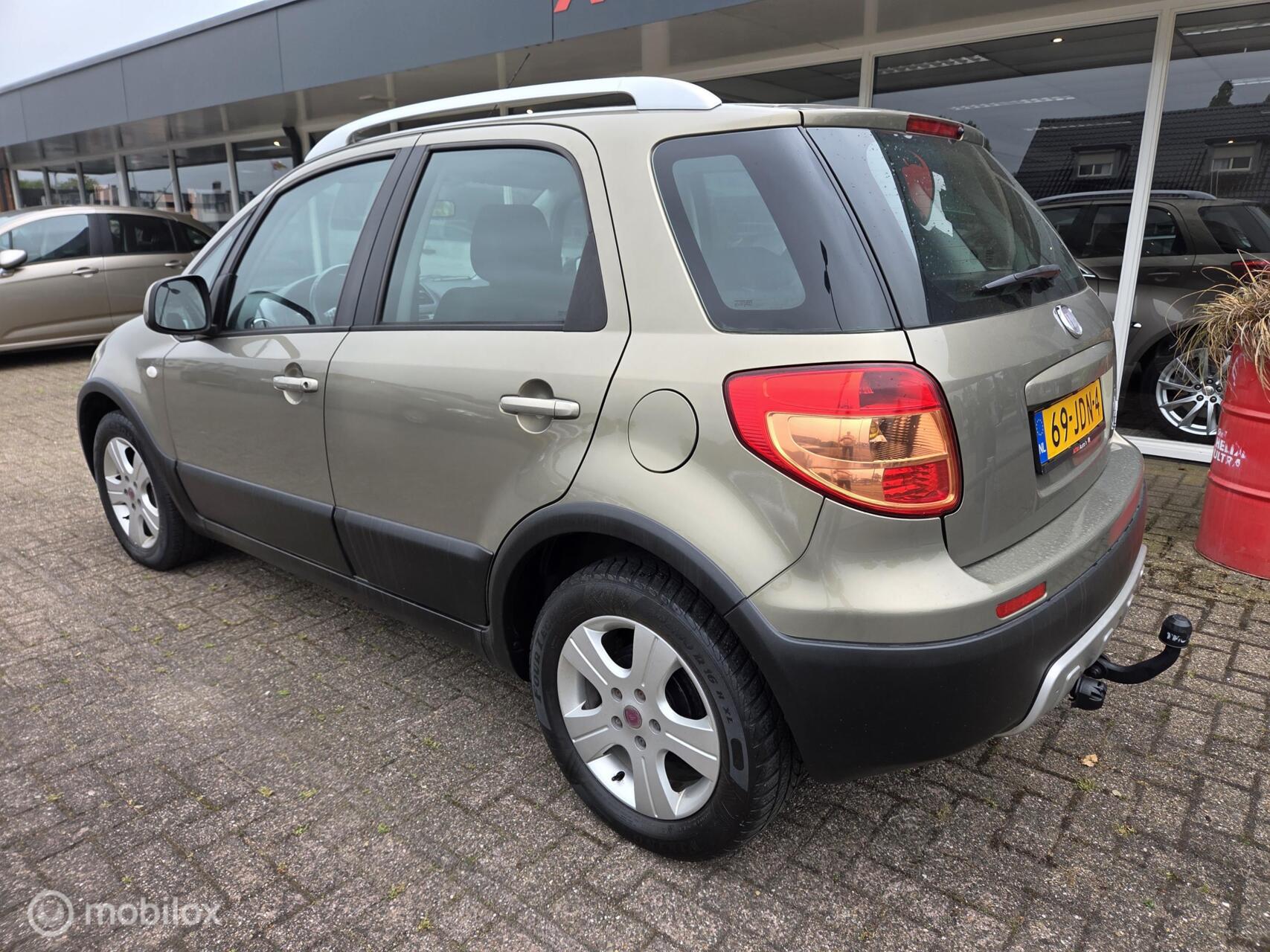 Foto van Fiat Fiat Sedici