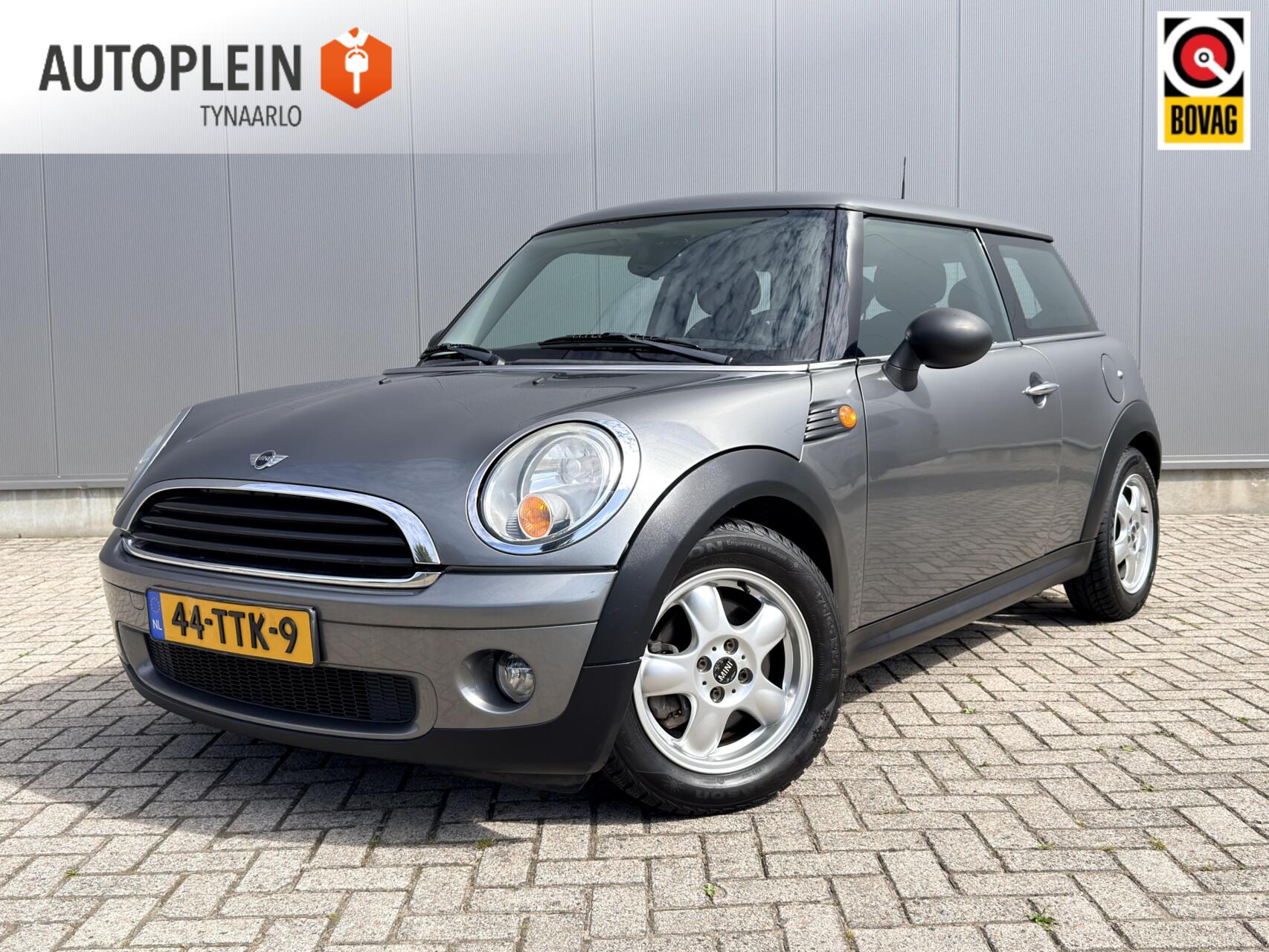 Mini Cooper 1.4 One 2010 - voorkant