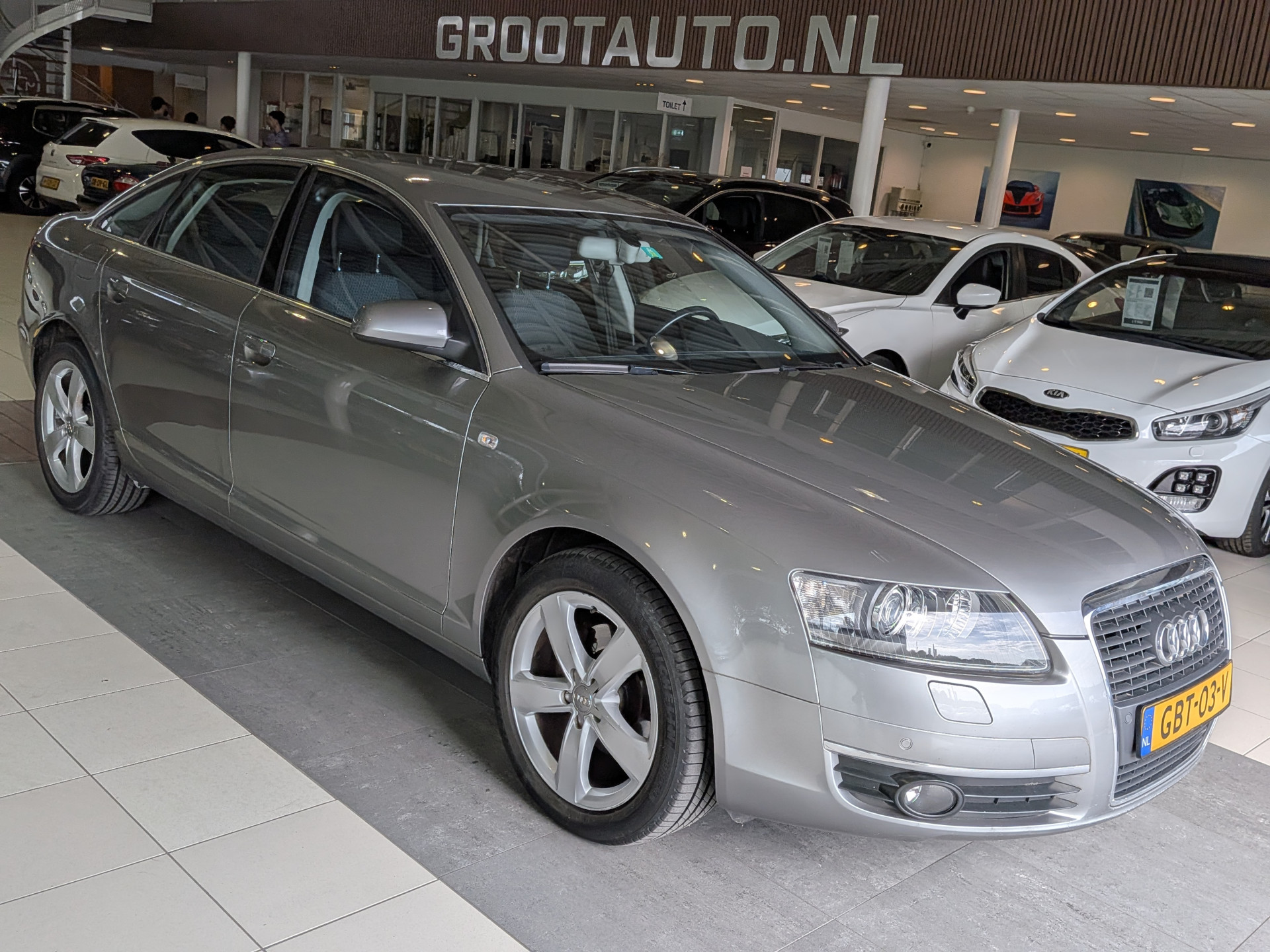 Audi A6 Limousine 2.4 Pro Line 2006 - voorkant