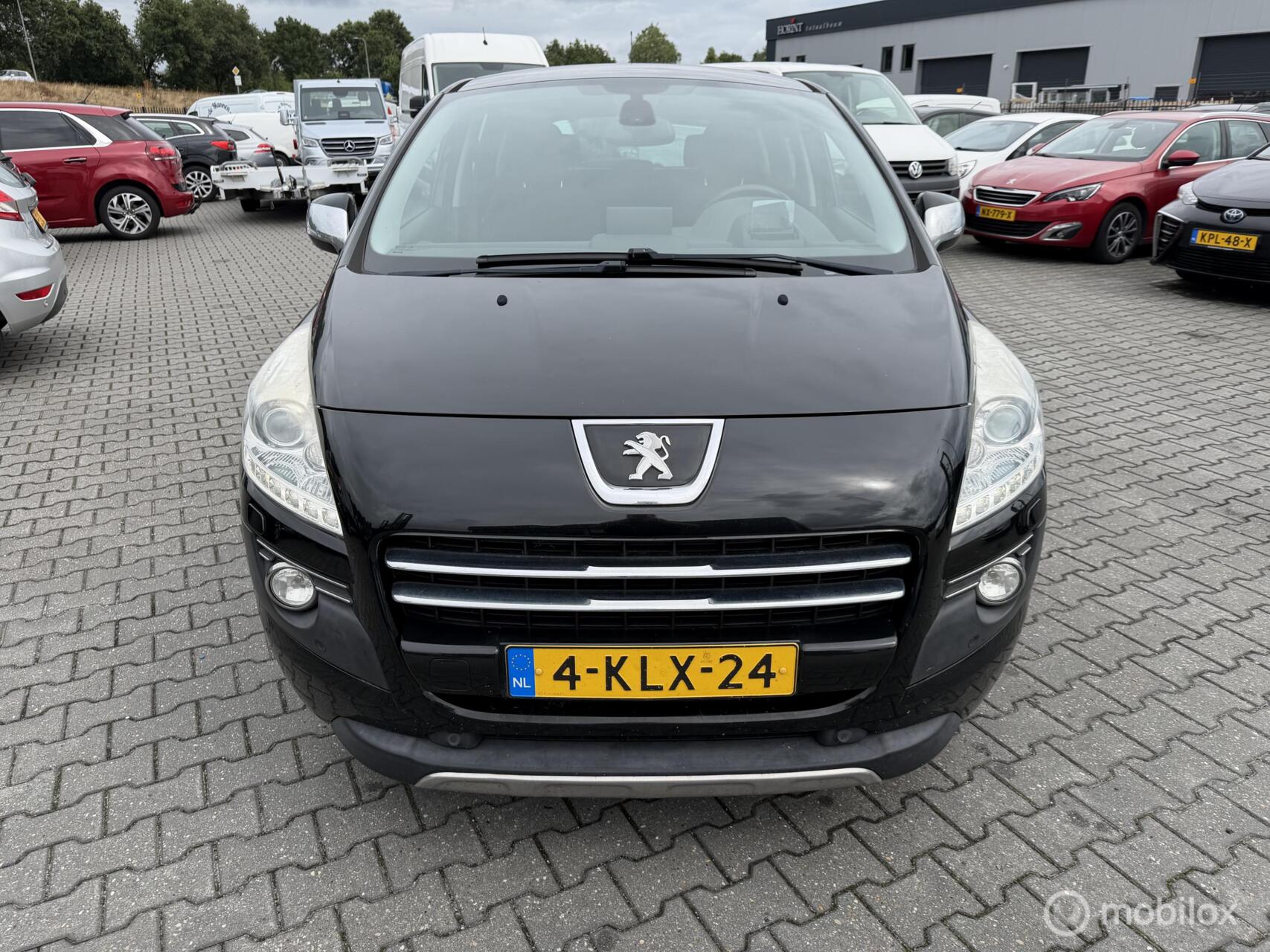 Peugeot 3008 2.0 HDiF HYbrid4 navi clima automaat 2013 - voorkant