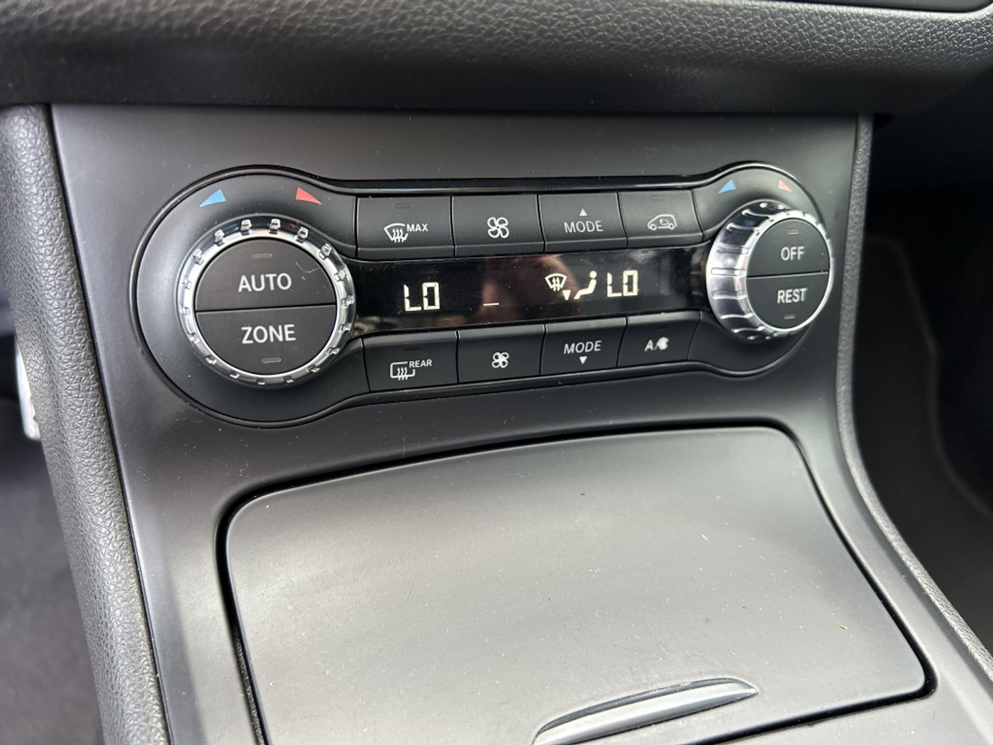Foto van Mercedes-Benz B 200