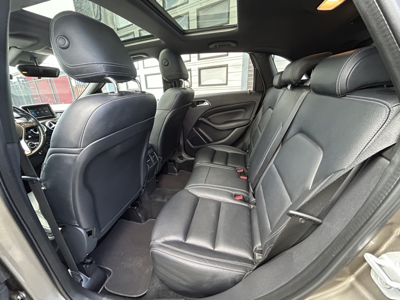 Foto van Mercedes-Benz B 200
