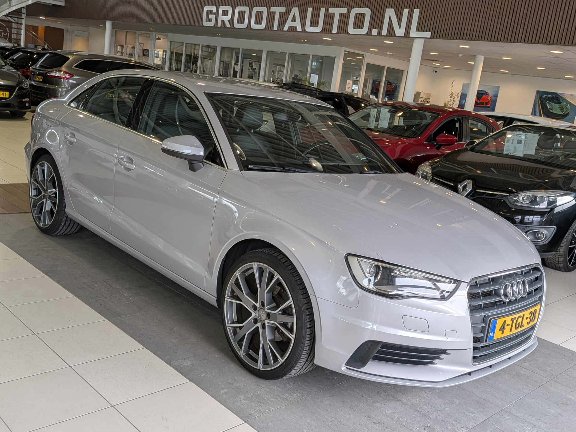 Audi A3 1.4 TFSI Ambi. PL+ 2014 - voorkant