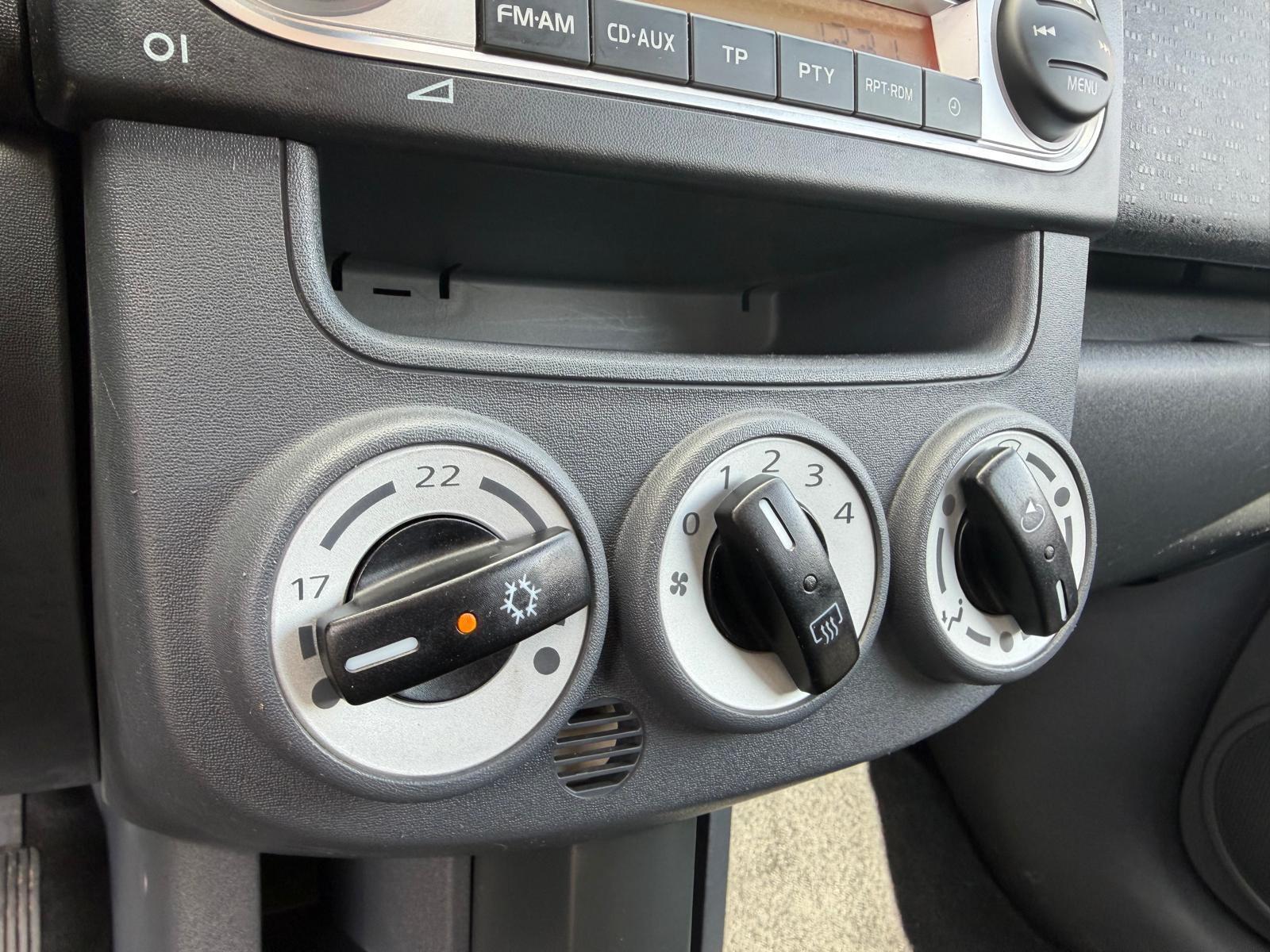 Foto van Mitsubishi Mitsubishi Colt