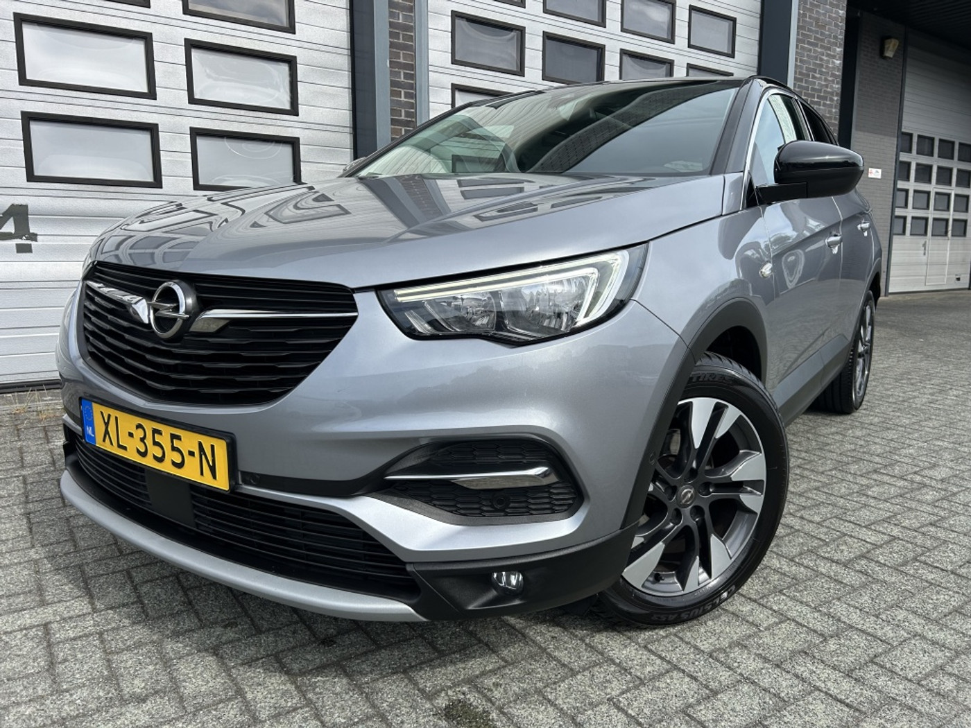 Opel Grandland X 1.2 Turbo Innovation PANOdak CarPlay Nette staat! 2019 - voorkant