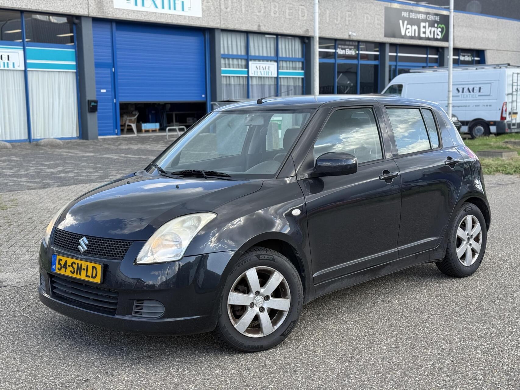 Suzuki Swift 1.3 GA 5-DRS Airco Aux Lage KM Org NL 2006 - voorkant