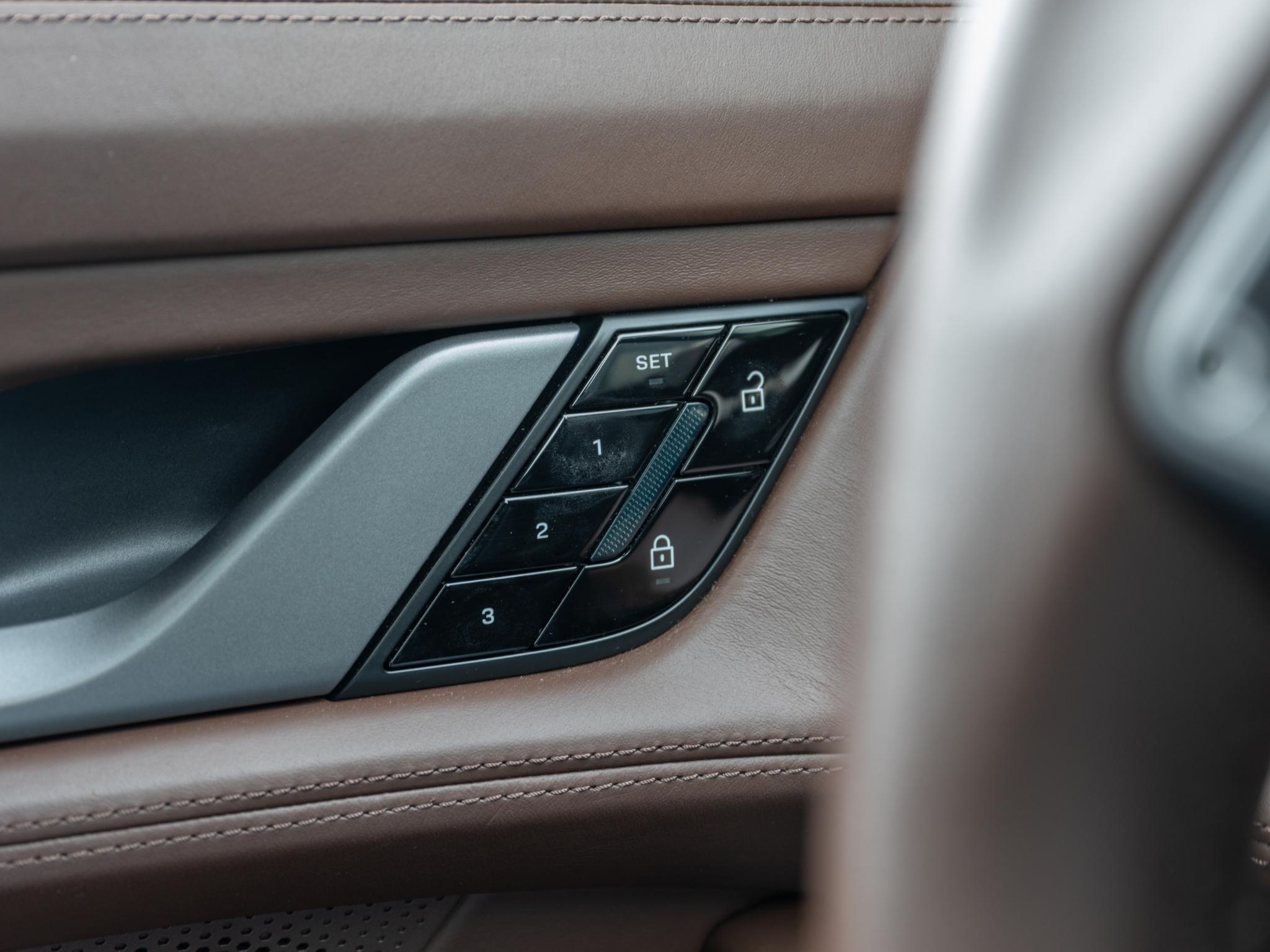 Foto van Porsche Taycan Turbo