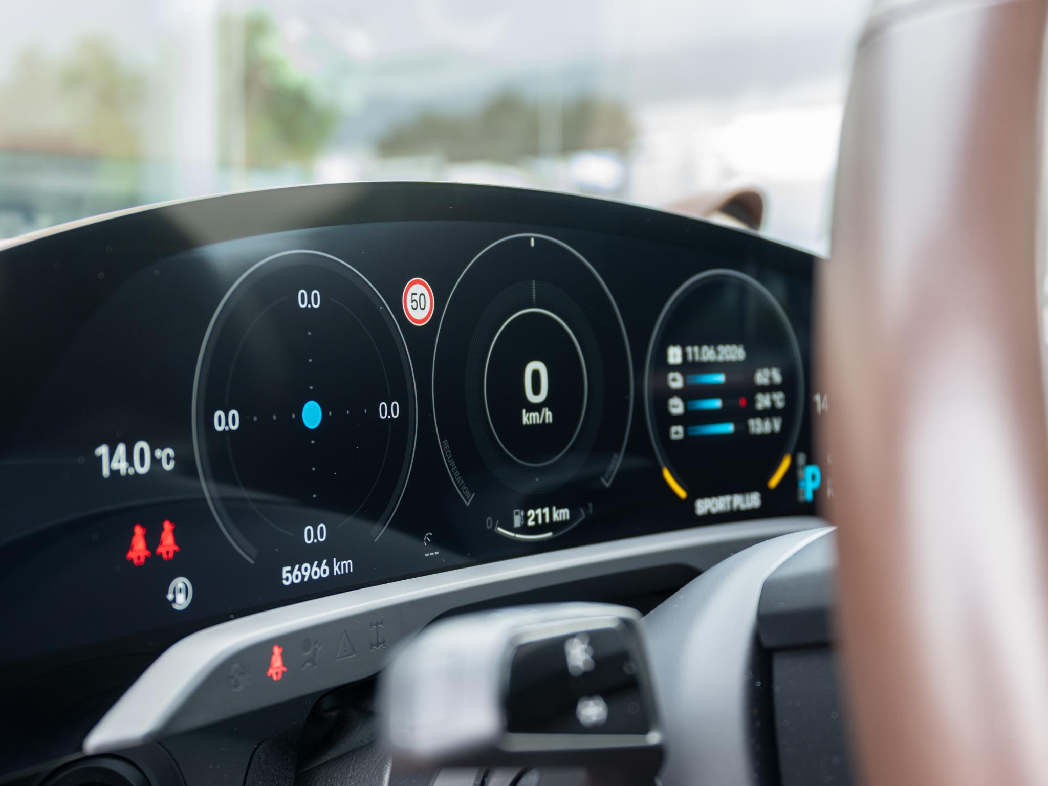 Foto van Porsche Taycan Turbo
