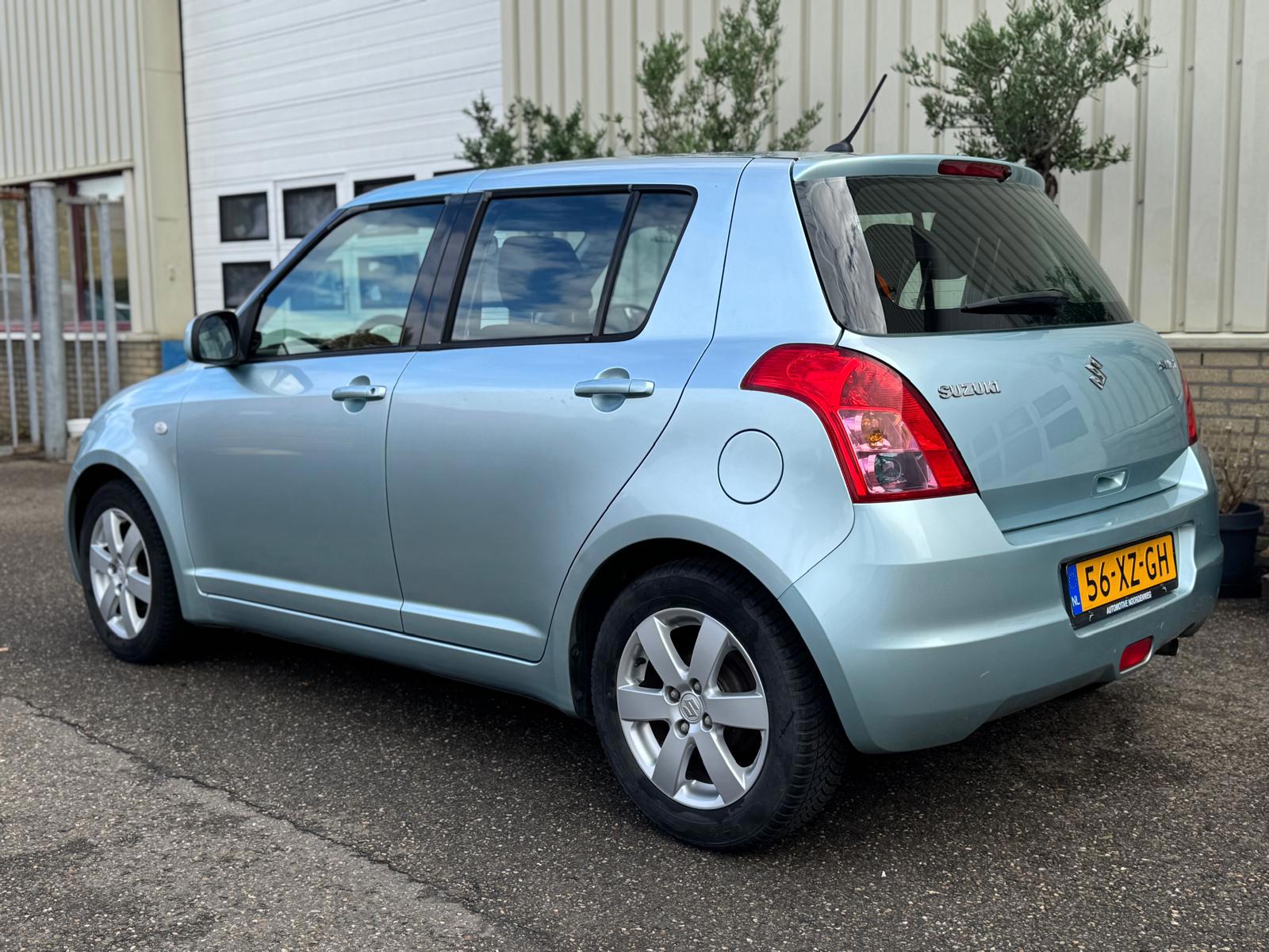 Foto van Suzuki Swift